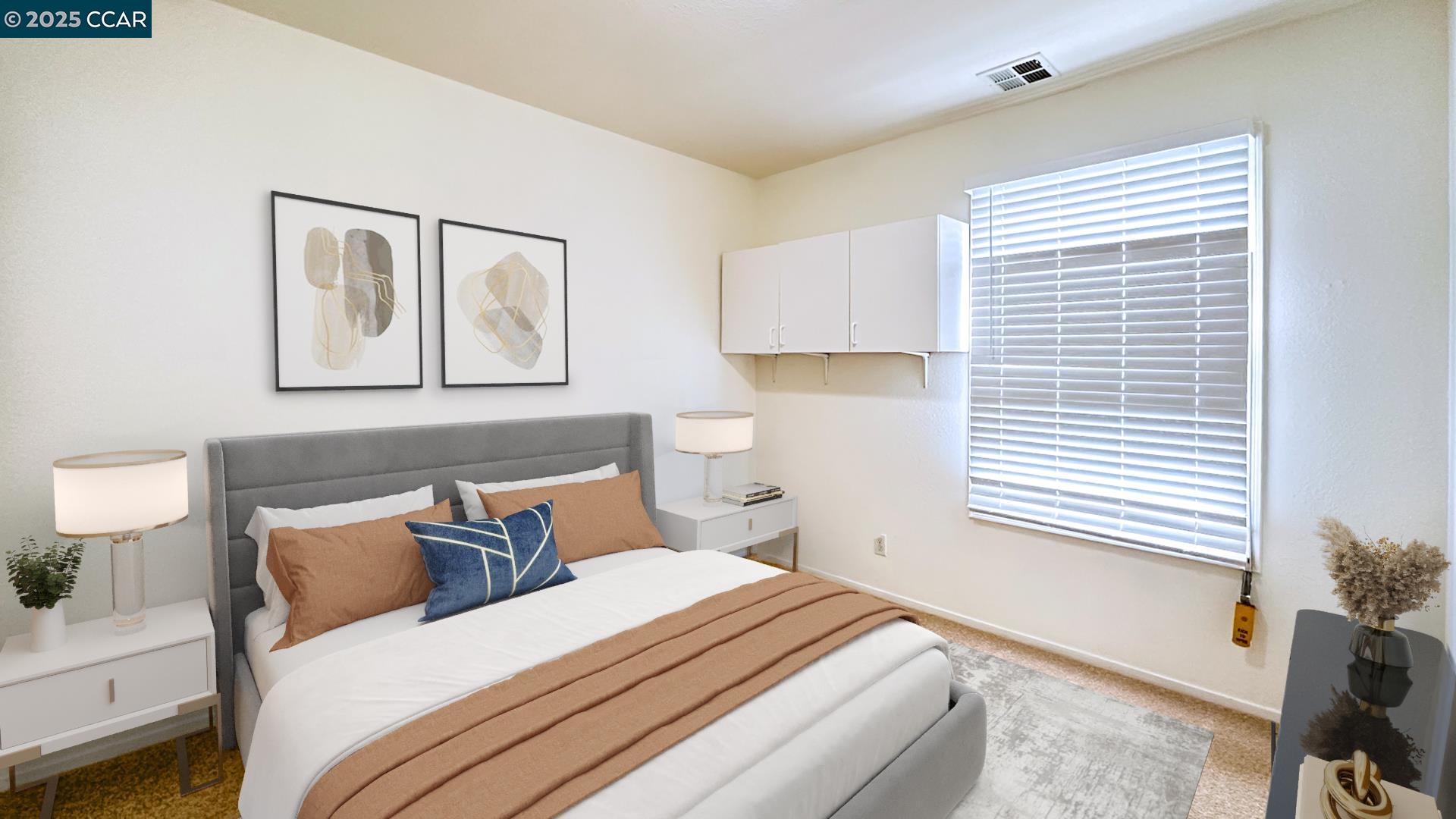 686 10Th St # 6, Oakland, California 94607, 3 Bedrooms Bedrooms, ,1 BathroomBathrooms,Residential,For Sale,686 10Th St # 6,41088045