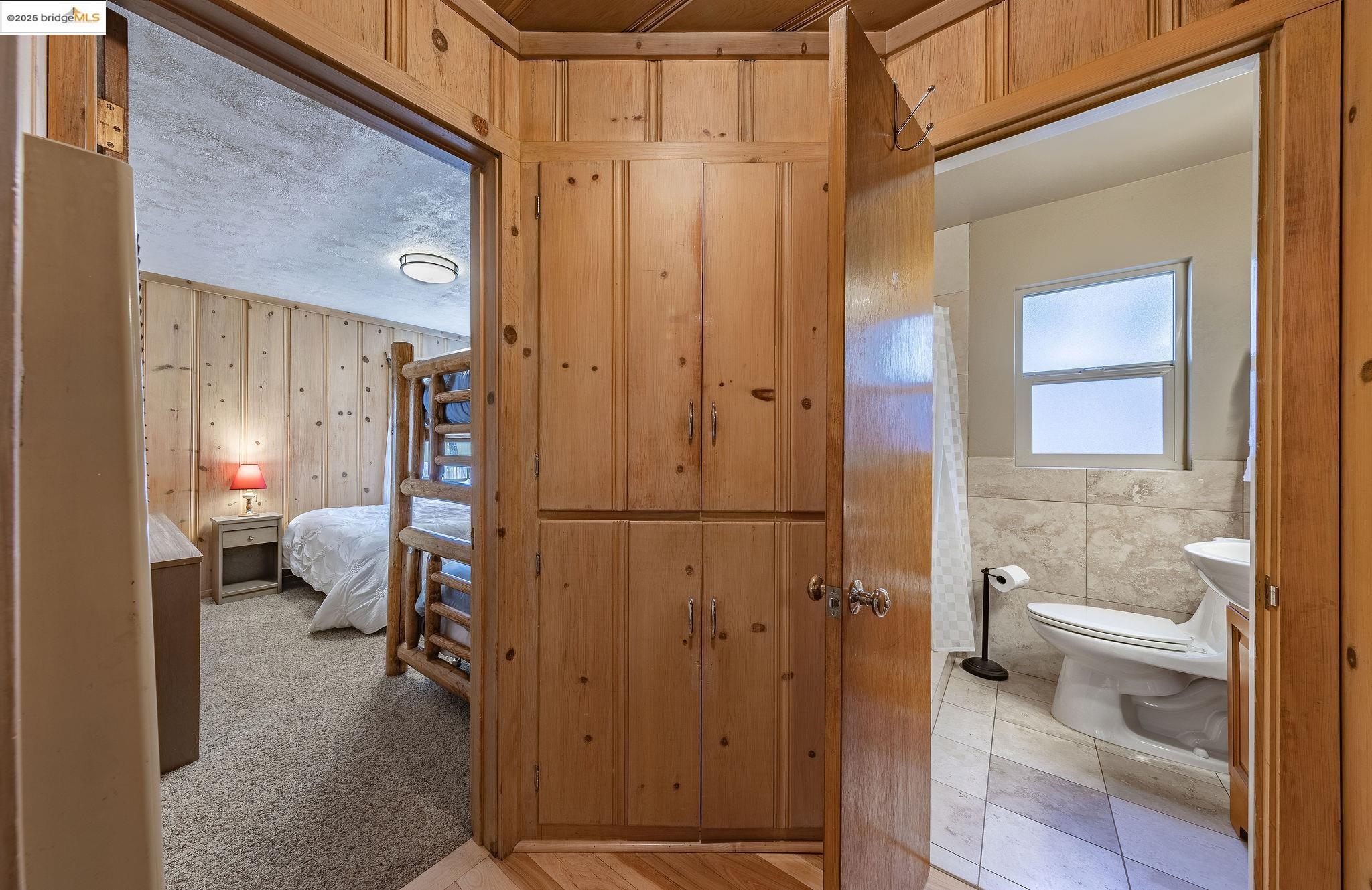 Detail Gallery Image 19 of 21 For 8368 Rainbow Ave, Kings Beach,  CA 96143 - 3 Beds | 2 Baths