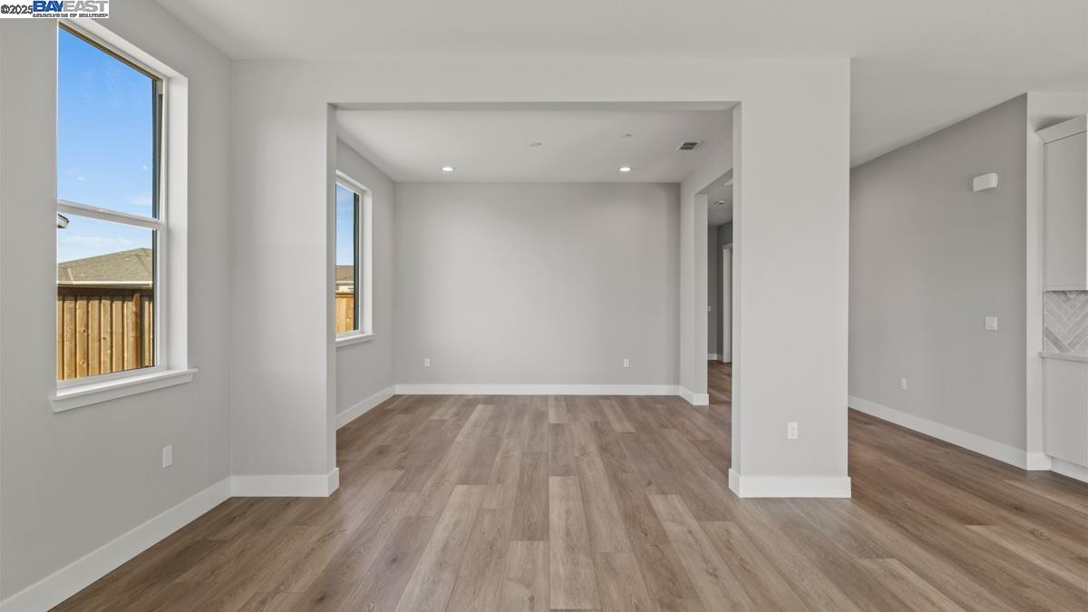 Detail Gallery Image 8 of 28 For 655 Conrad Street, Manteca,  CA 95336 - 2 Beds | 2/1 Baths