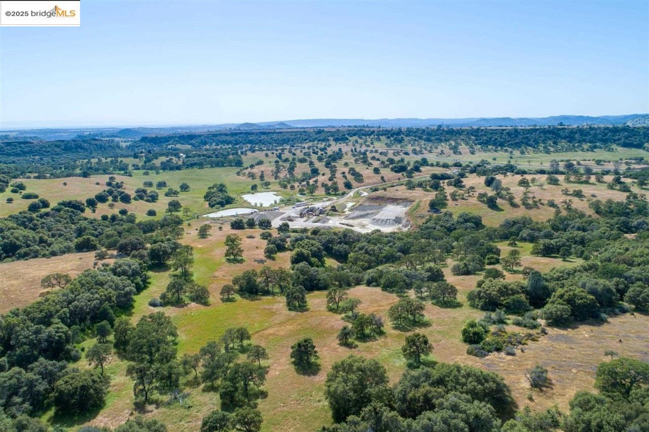 Detail Gallery Image 4 of 60 For 15653 Hwy 108, Jamestown,  CA 95327 - 2 Beds | 1 Baths