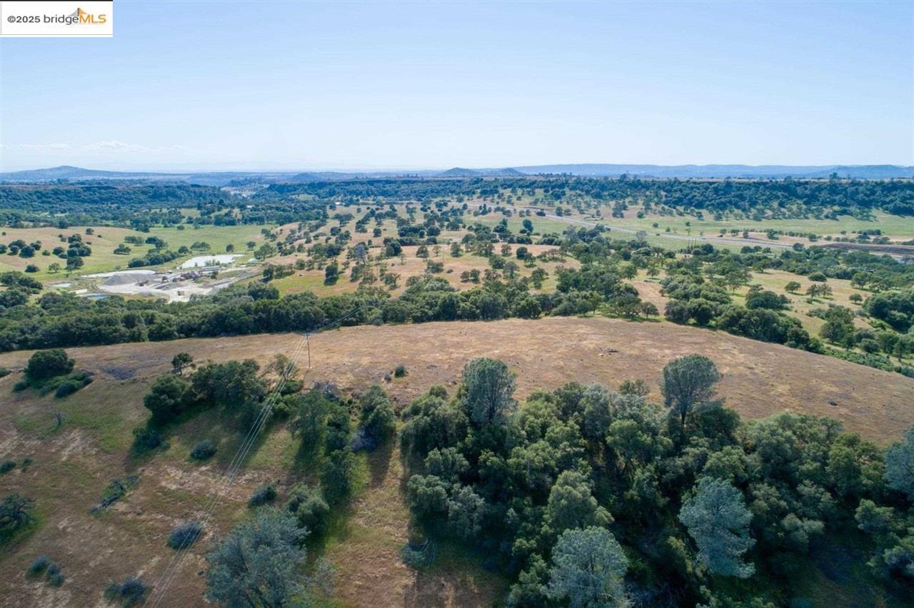 Detail Gallery Image 5 of 60 For 15653 Hwy 108, Jamestown,  CA 95327 - 2 Beds | 1 Baths