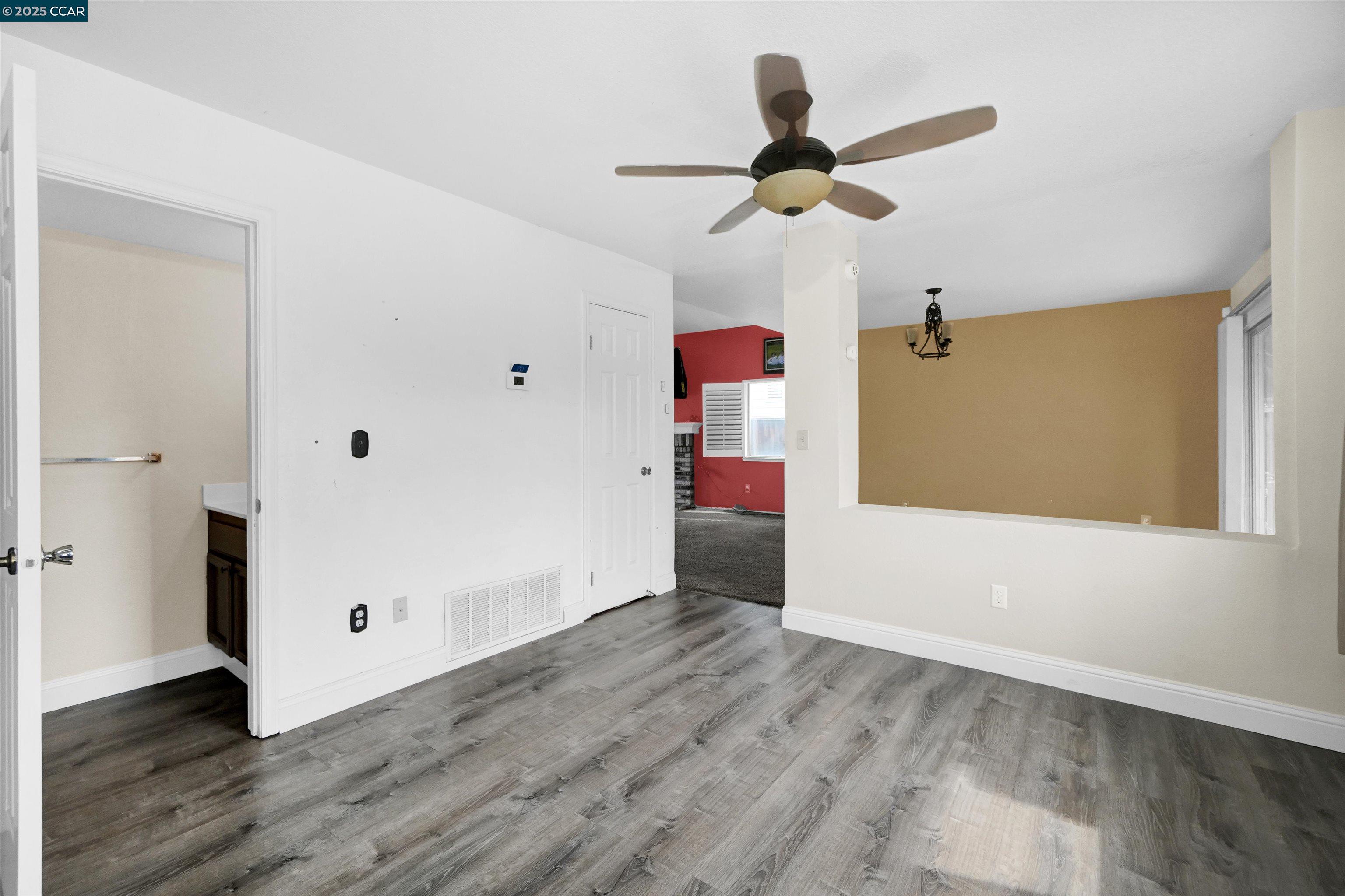 Detail Gallery Image 9 of 48 For 1974 Paradise Valley Ct, Tracy,  CA 95376 - 3 Beds | 2/1 Baths
