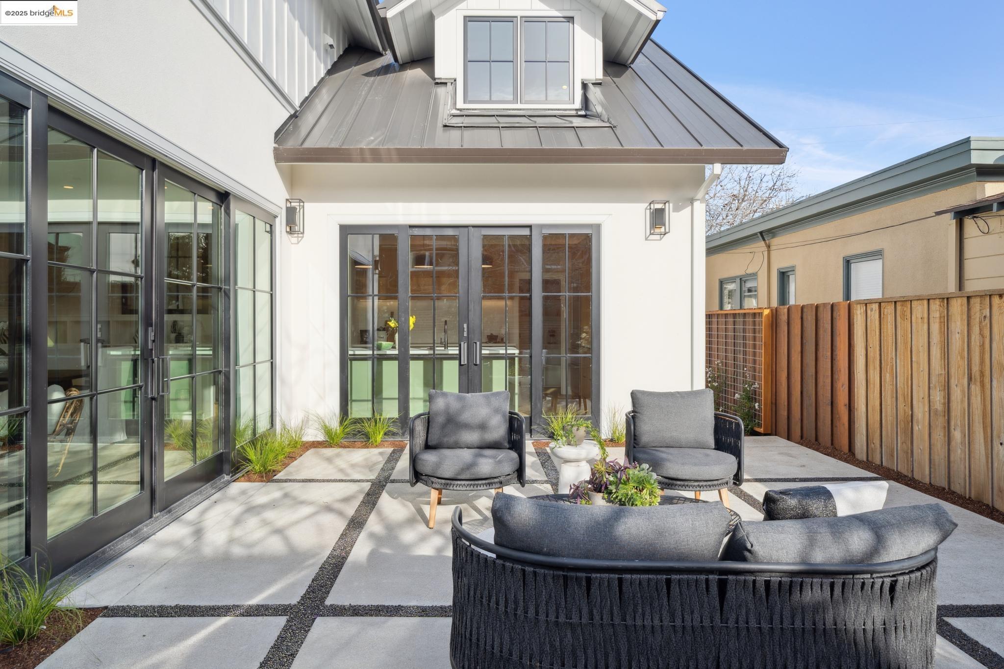 property-img