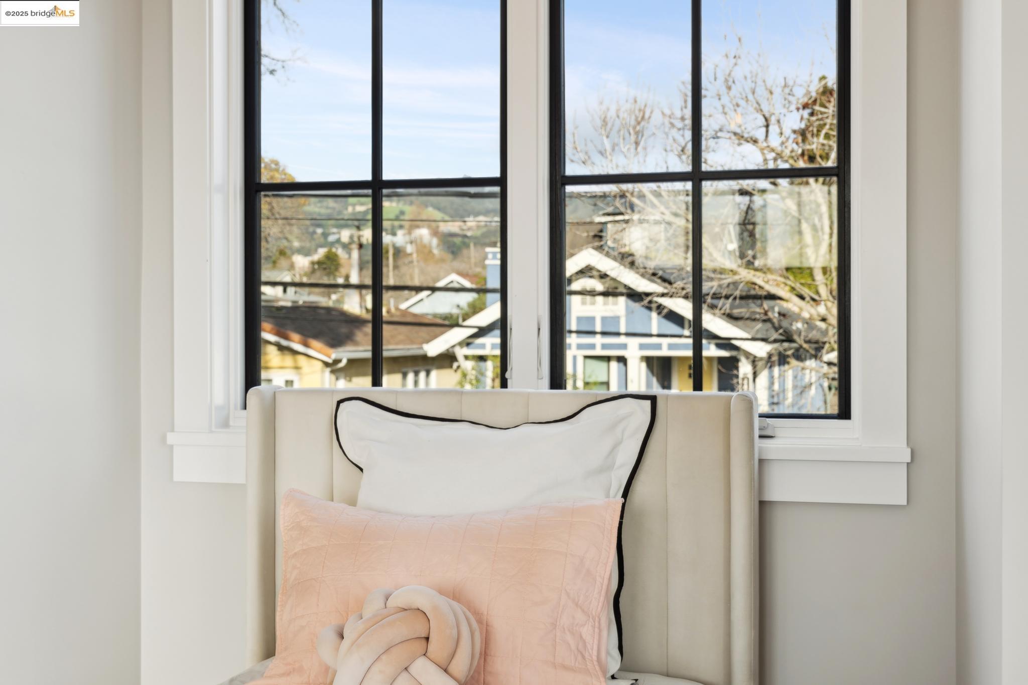 property-img