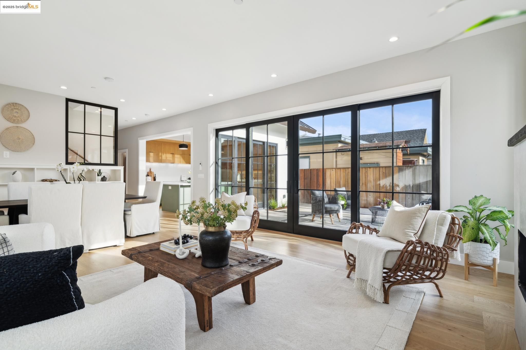 property-img