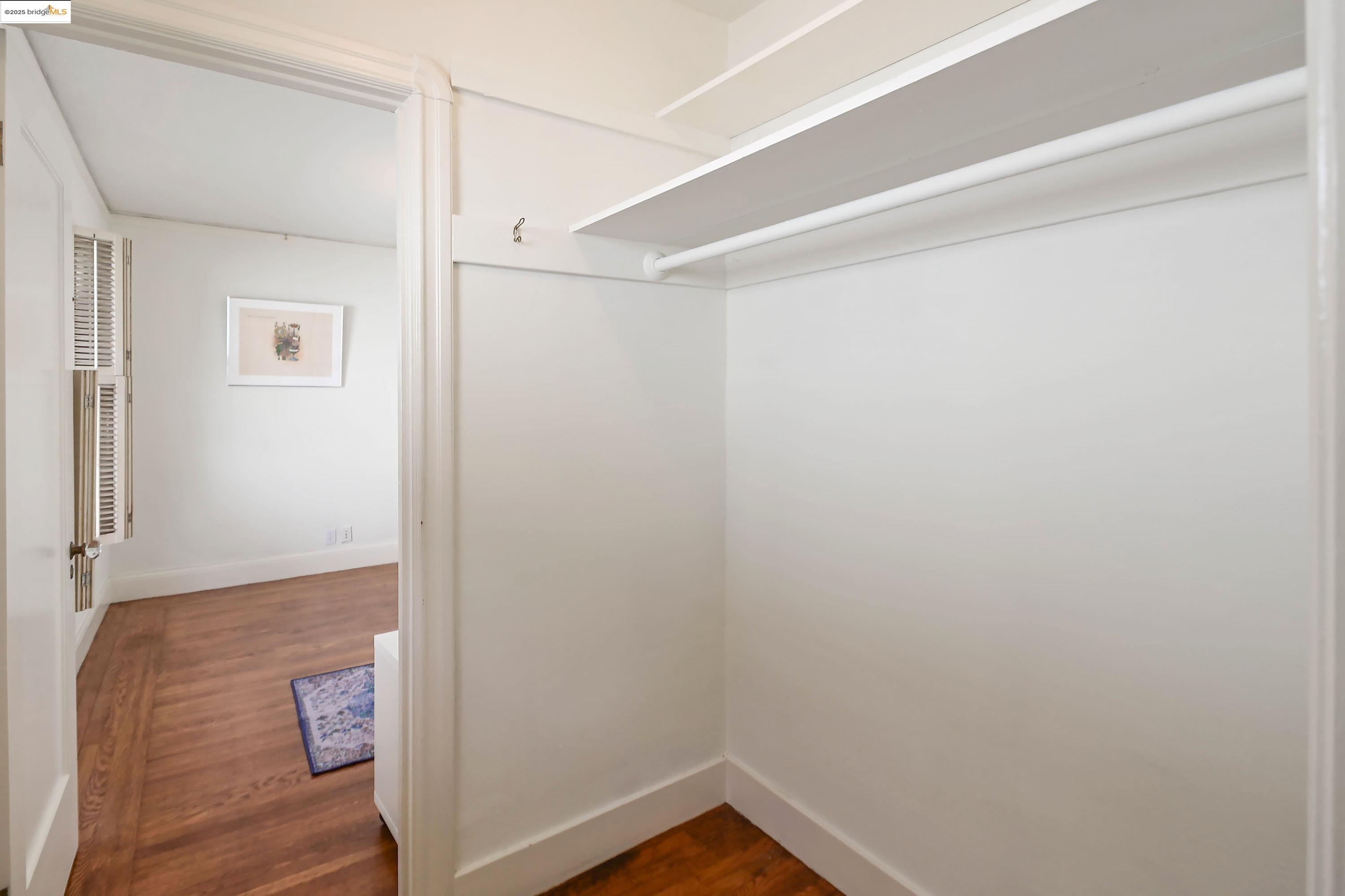 Detail Gallery Image 11 of 19 For 2741 Acton, Berkeley,  CA 94702 - 2 Beds | 1 Baths