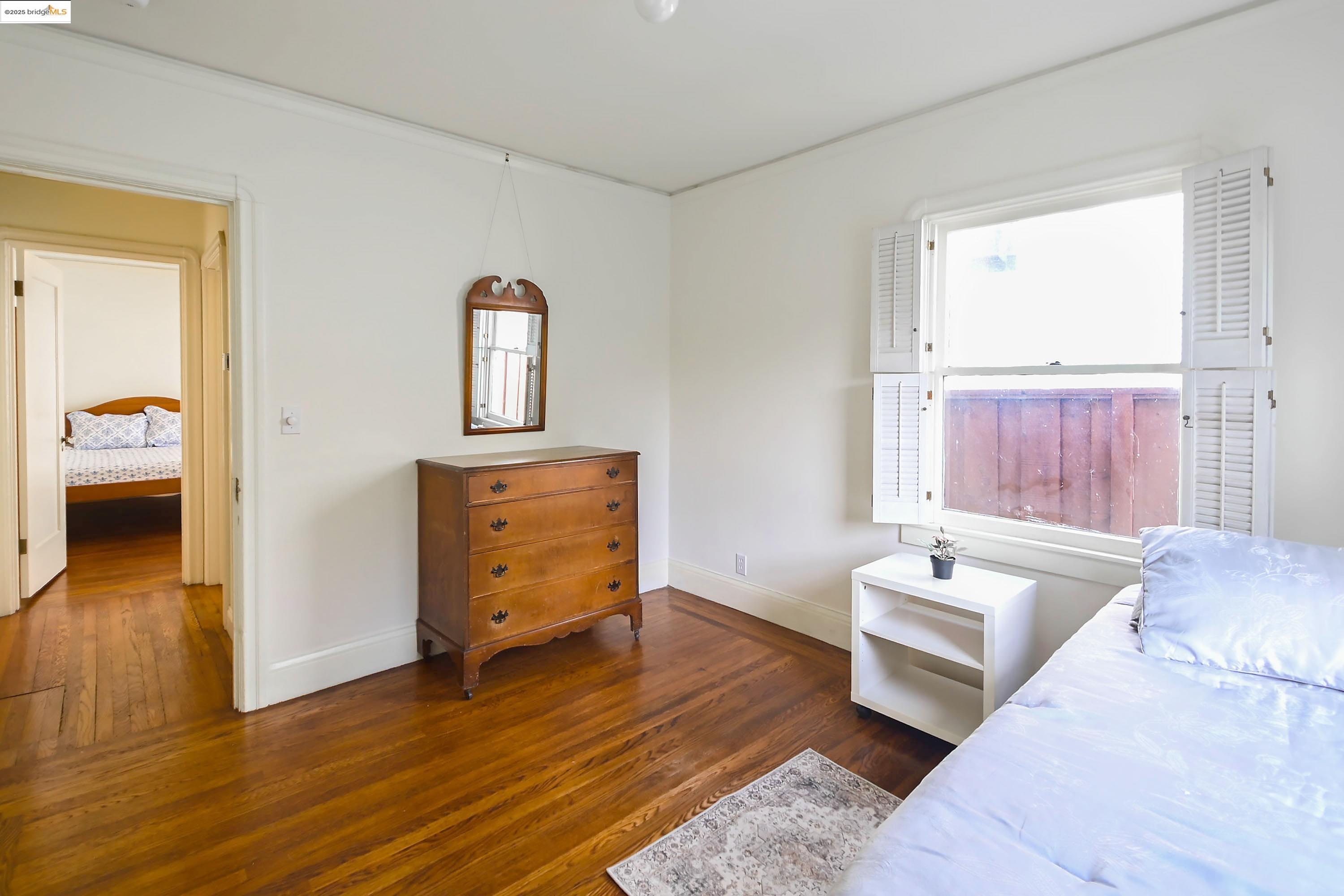 Detail Gallery Image 13 of 19 For 2741 Acton, Berkeley,  CA 94702 - 2 Beds | 1 Baths