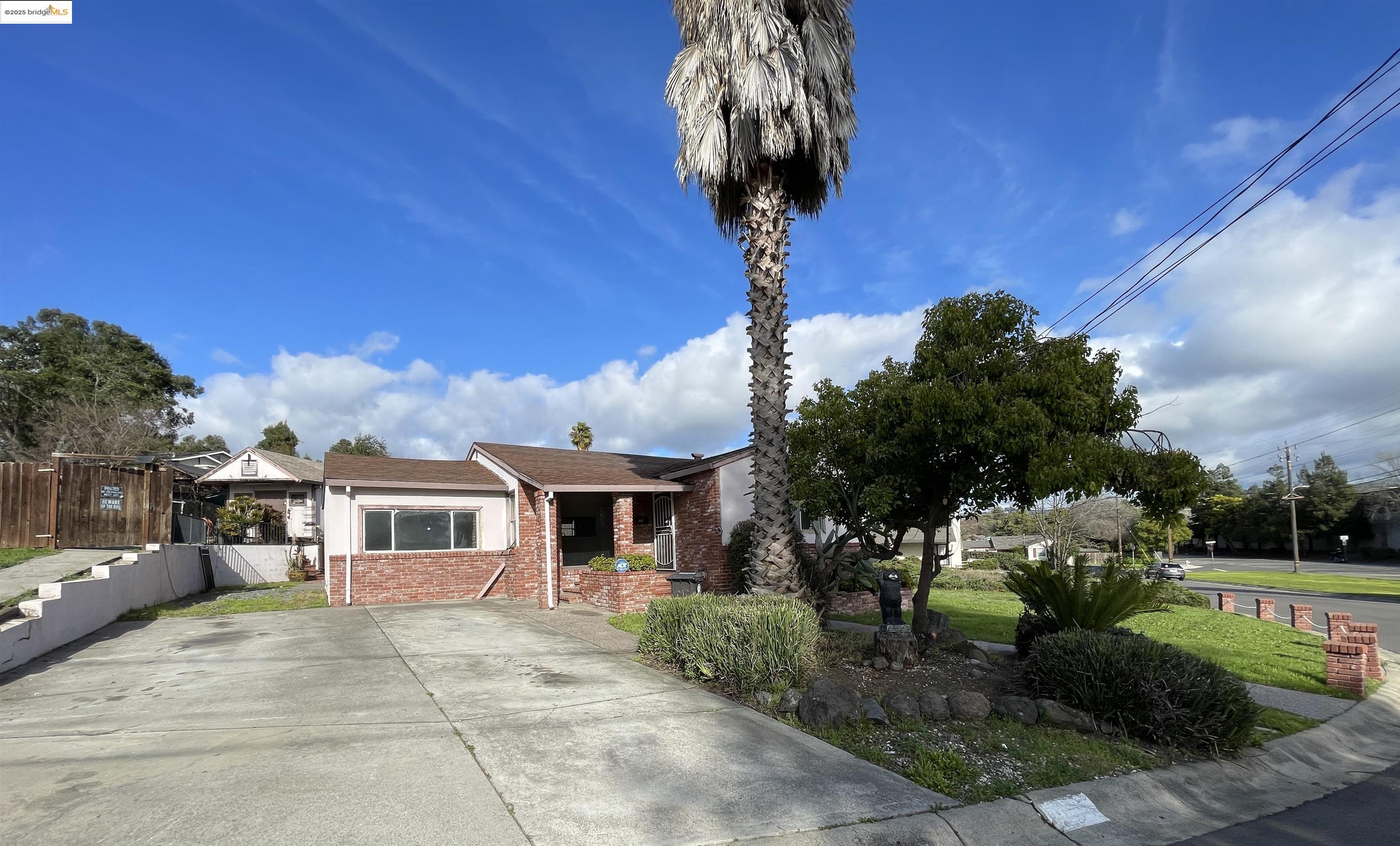 Detail Gallery Image 1 of 1 For 2666 Cohoe Ct, Castro Valley,  CA 94546 - 3 Beds | 1 Baths