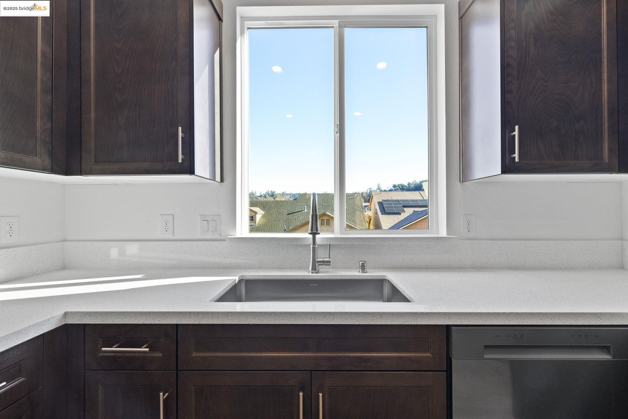 Detail Gallery Image 16 of 45 For 102 Cottage Ct, Sonora,  CA 95370 - 4 Beds | 2 Baths