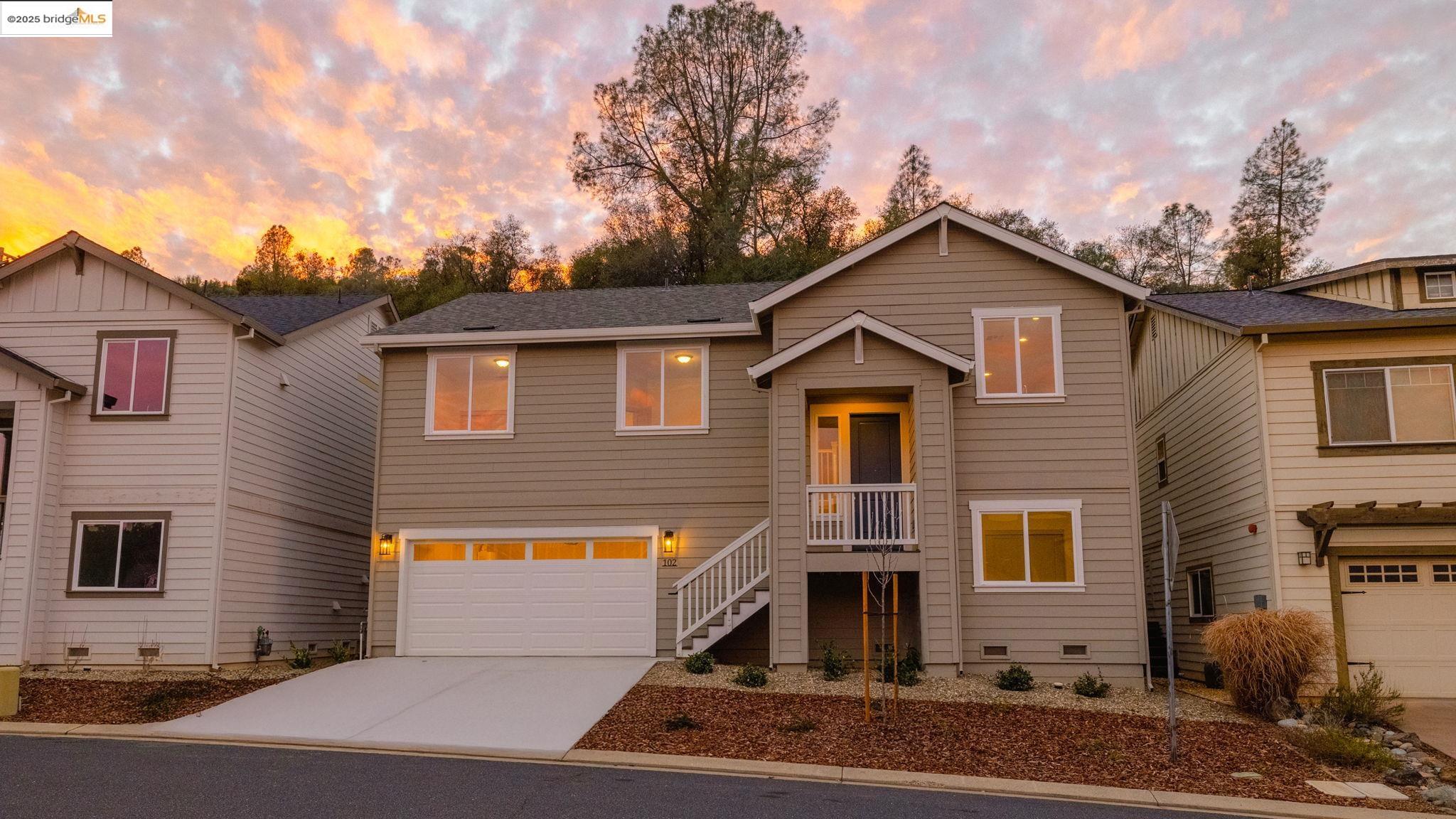 Detail Gallery Image 3 of 45 For 102 Cottage Ct, Sonora,  CA 95370 - 4 Beds | 2 Baths