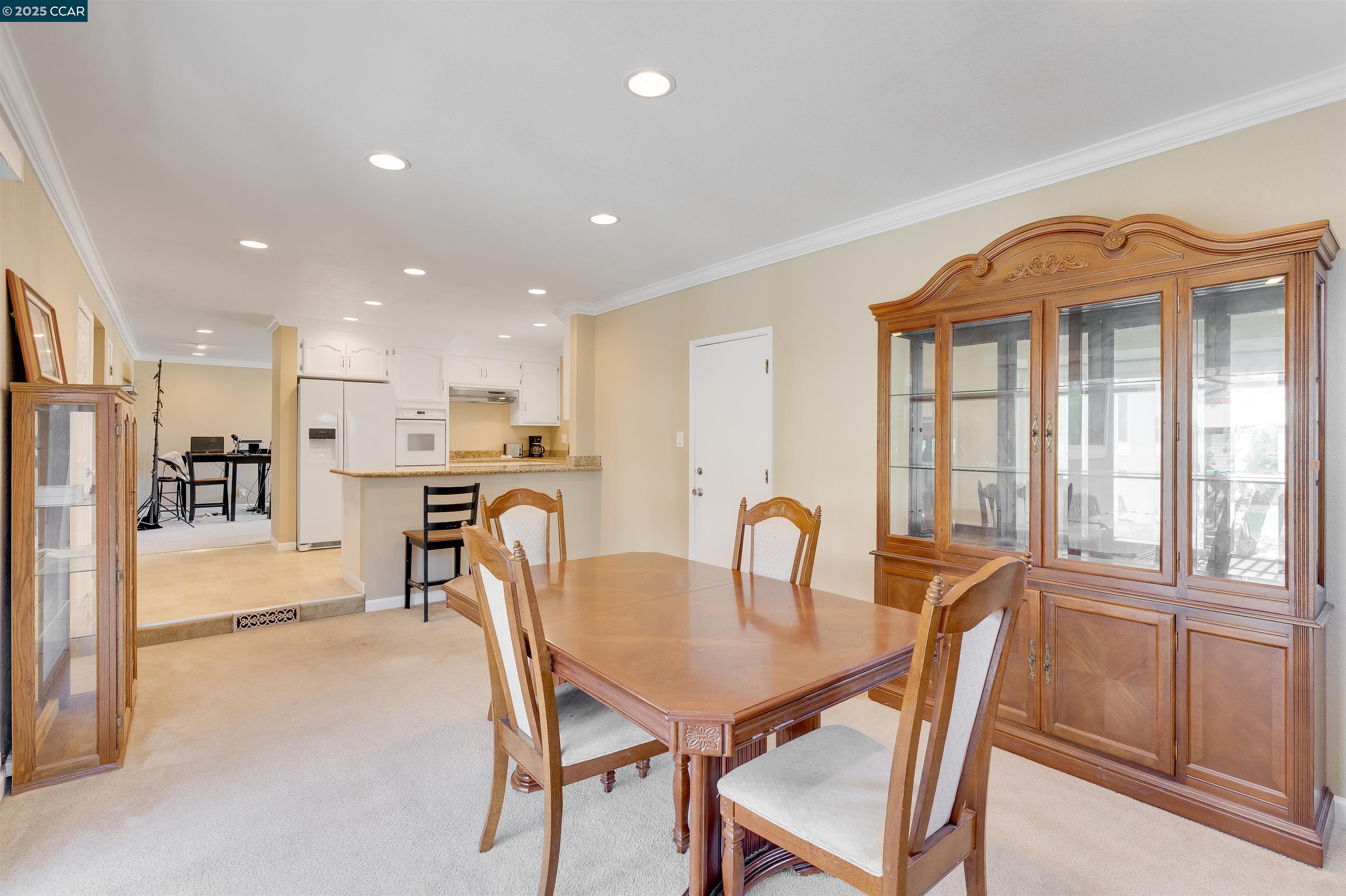 Detail Gallery Image 17 of 51 For 956 Chalet Dr, Concord,  CA 94518 - 3 Beds | 2 Baths