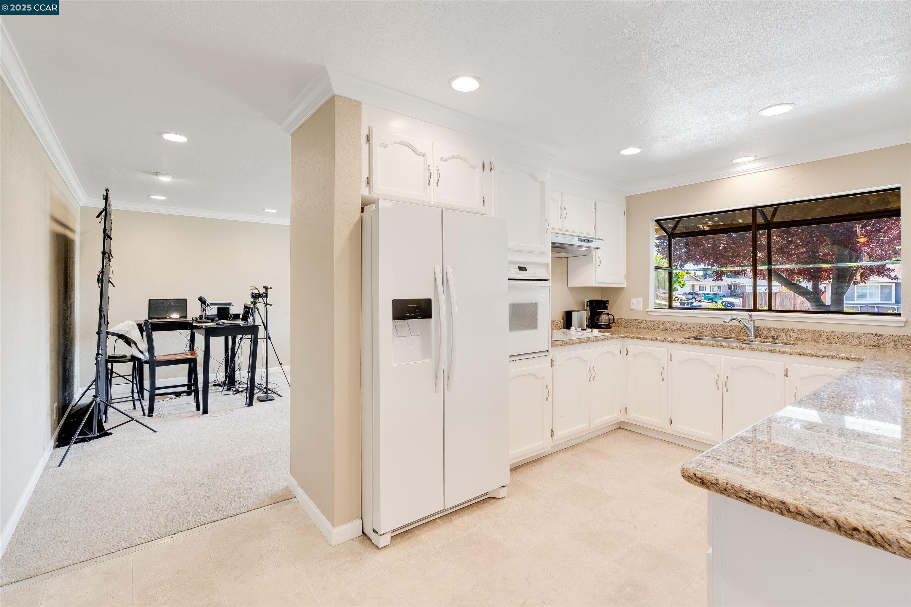 Detail Gallery Image 18 of 51 For 956 Chalet Dr, Concord,  CA 94518 - 3 Beds | 2 Baths