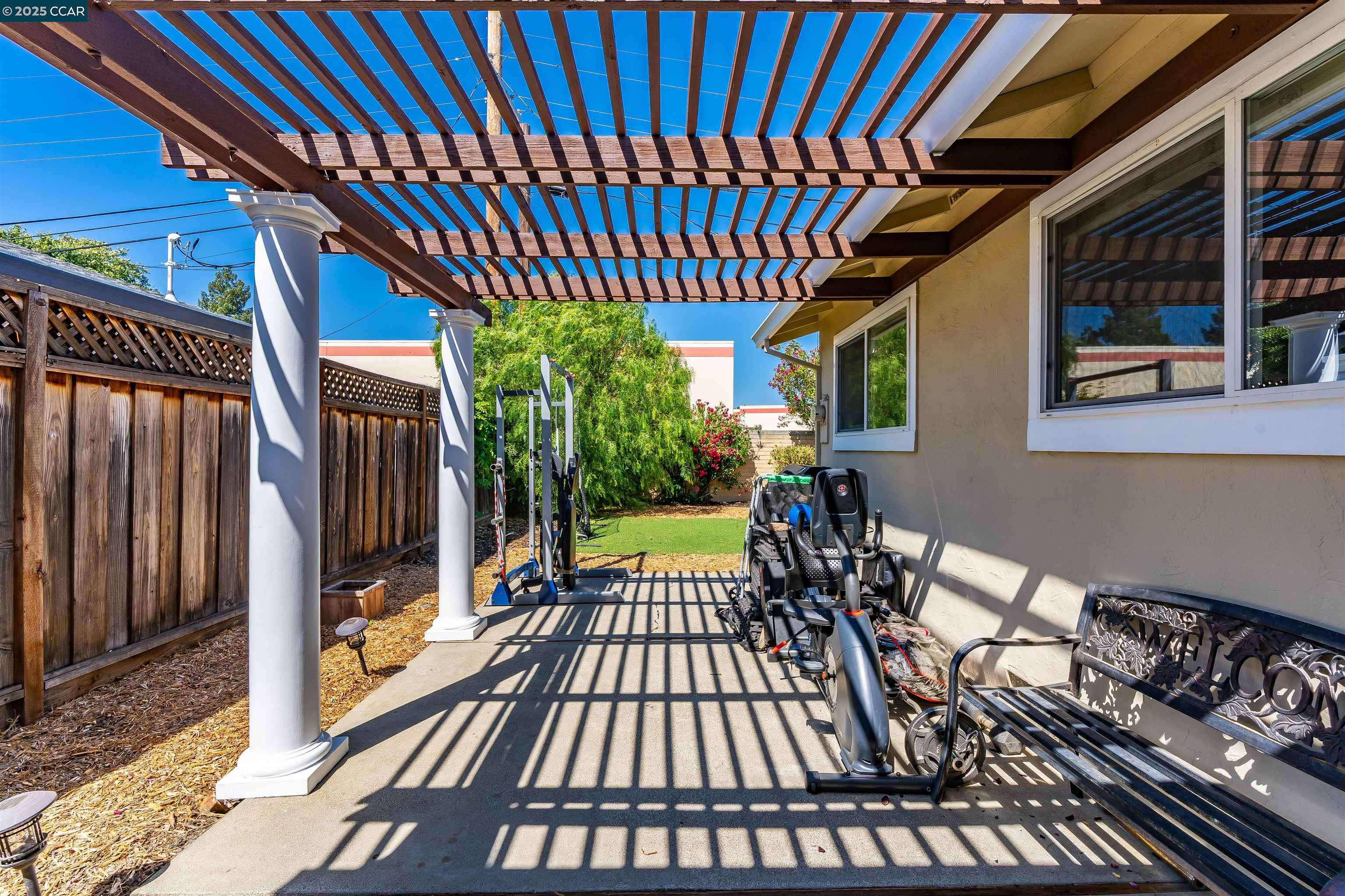 Detail Gallery Image 32 of 51 For 956 Chalet Dr, Concord,  CA 94518 - 3 Beds | 2 Baths