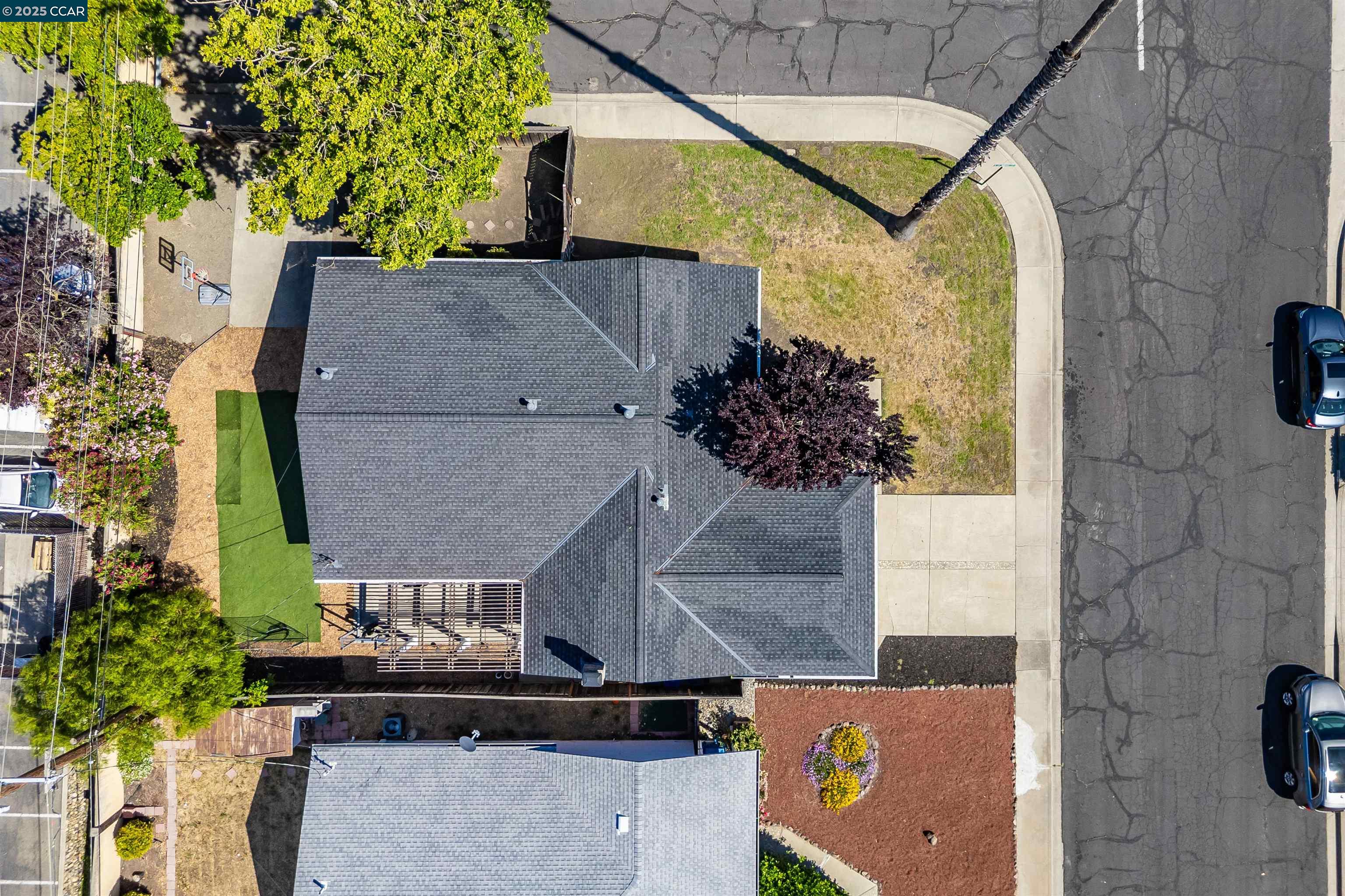 Detail Gallery Image 40 of 51 For 956 Chalet Dr, Concord,  CA 94518 - 3 Beds | 2 Baths
