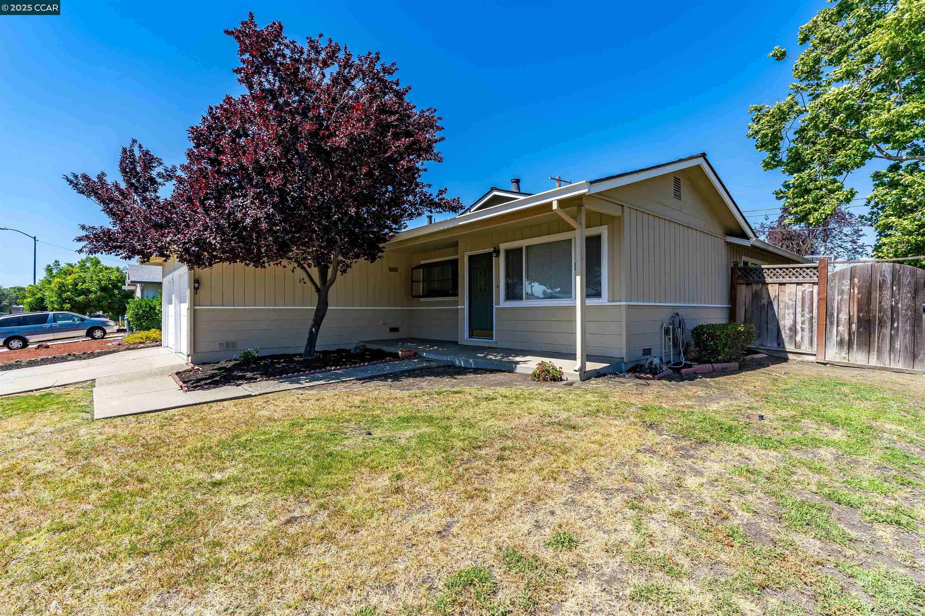 Detail Gallery Image 8 of 51 For 956 Chalet Dr, Concord,  CA 94518 - 3 Beds | 2 Baths