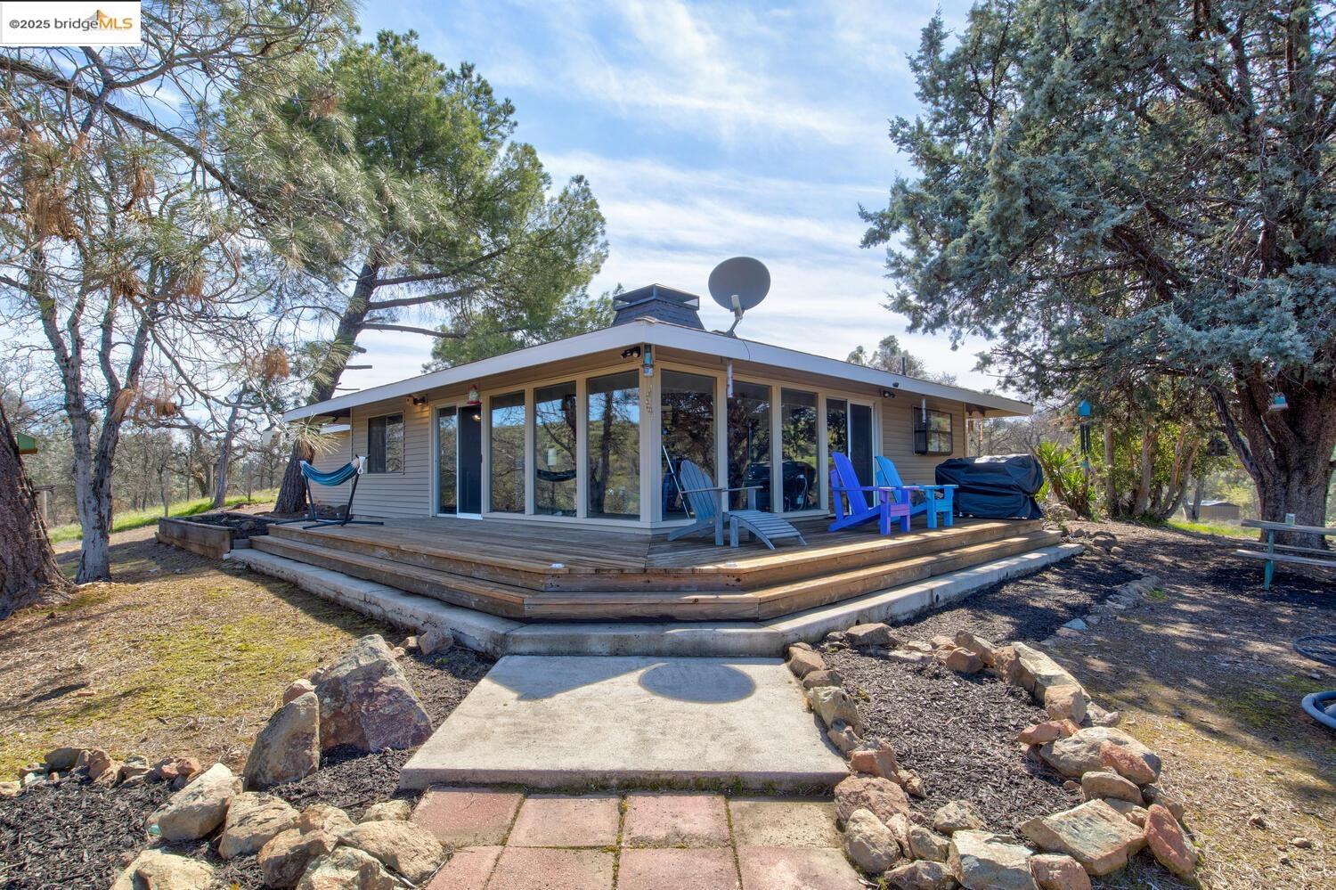 Detail Gallery Image 1 of 1 For 6010 Frio Court, La Grange,  CA 95329 - 2 Beds | 1 Baths