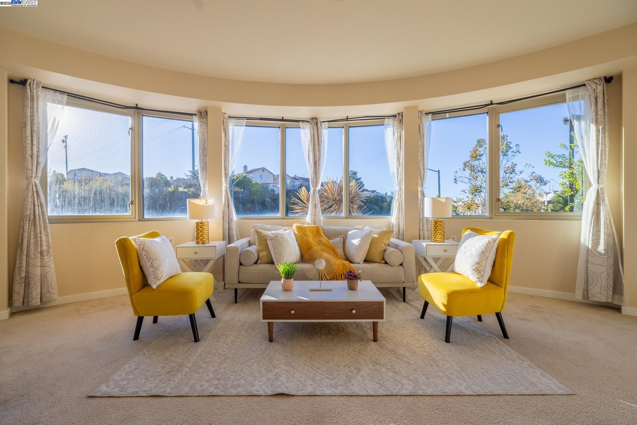 Detail Gallery Image 3 of 42 For 1488 El Camino Real #203,  South San Francisco,  CA 94080 - 2 Beds | 2 Baths