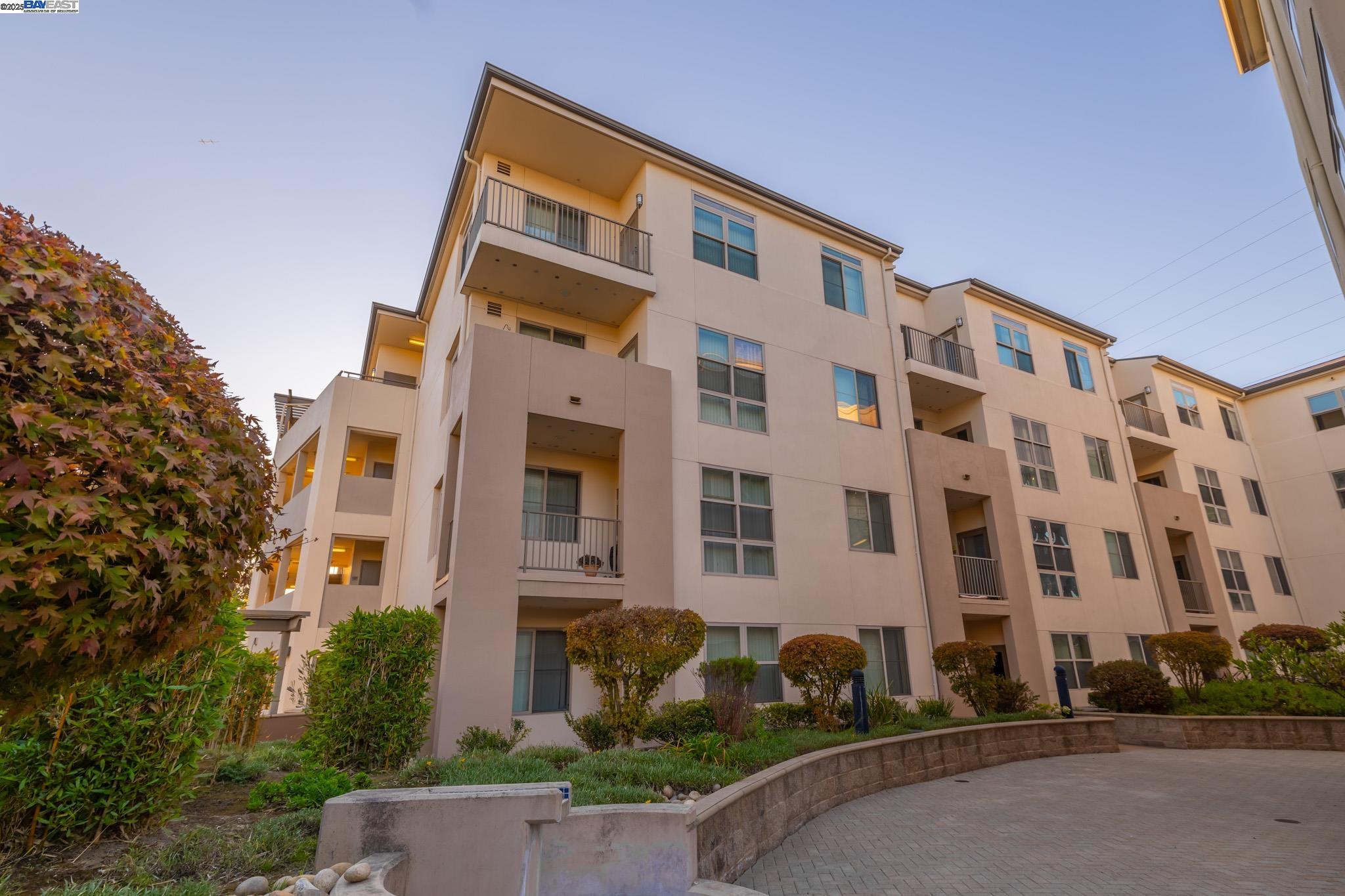 Detail Gallery Image 29 of 42 For 1488 El Camino Real #203,  South San Francisco,  CA 94080 - 2 Beds | 2 Baths