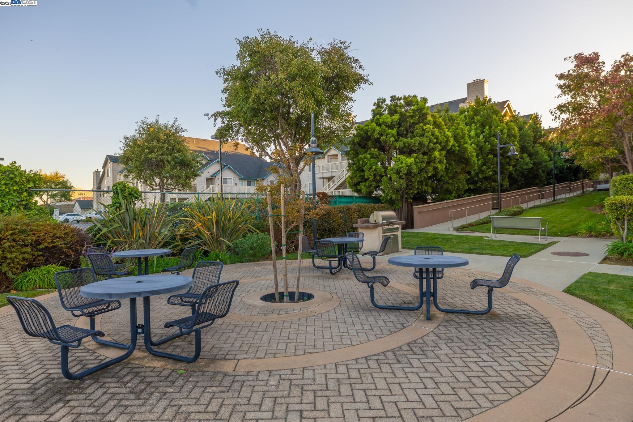 Detail Gallery Image 36 of 42 For 1488 El Camino Real #203,  South San Francisco,  CA 94080 - 2 Beds | 2 Baths