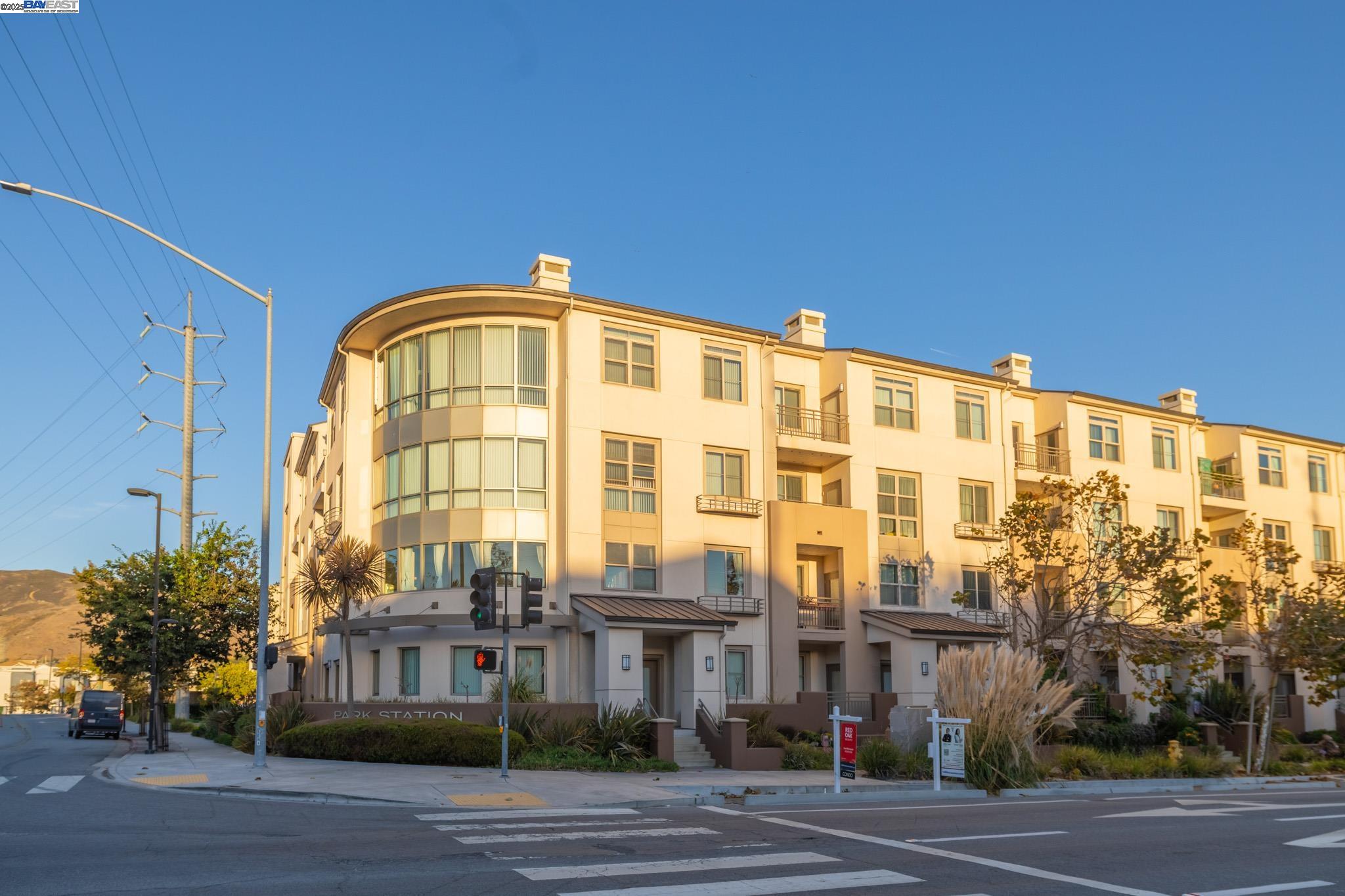 Detail Gallery Image 37 of 42 For 1488 El Camino Real #203,  South San Francisco,  CA 94080 - 2 Beds | 2 Baths