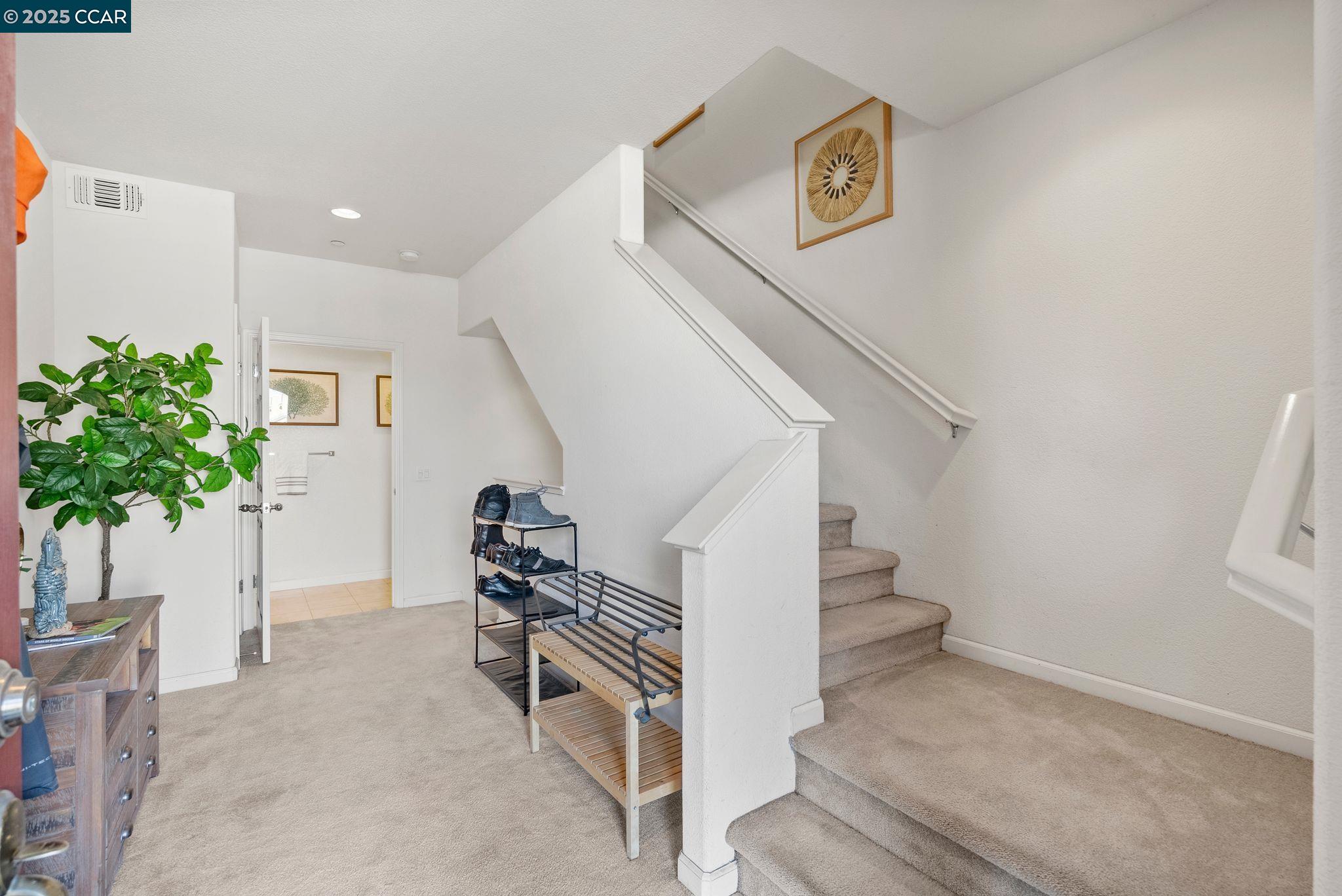 Detail Gallery Image 14 of 21 For 129 Ede Lane, Milpitas,  CA 95035 - 3 Beds | 3/1 Baths