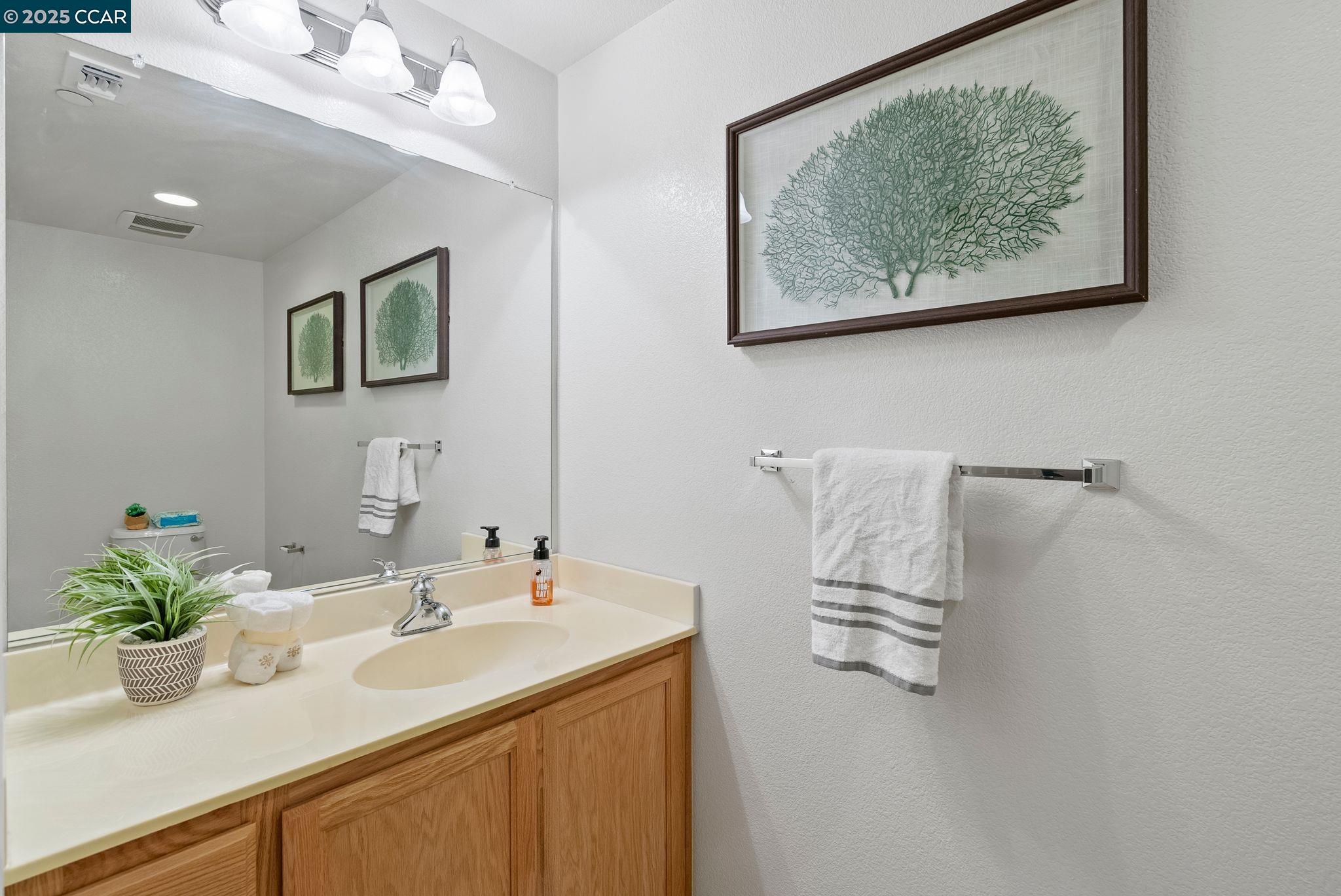 Detail Gallery Image 15 of 21 For 129 Ede Lane, Milpitas,  CA 95035 - 3 Beds | 3/1 Baths