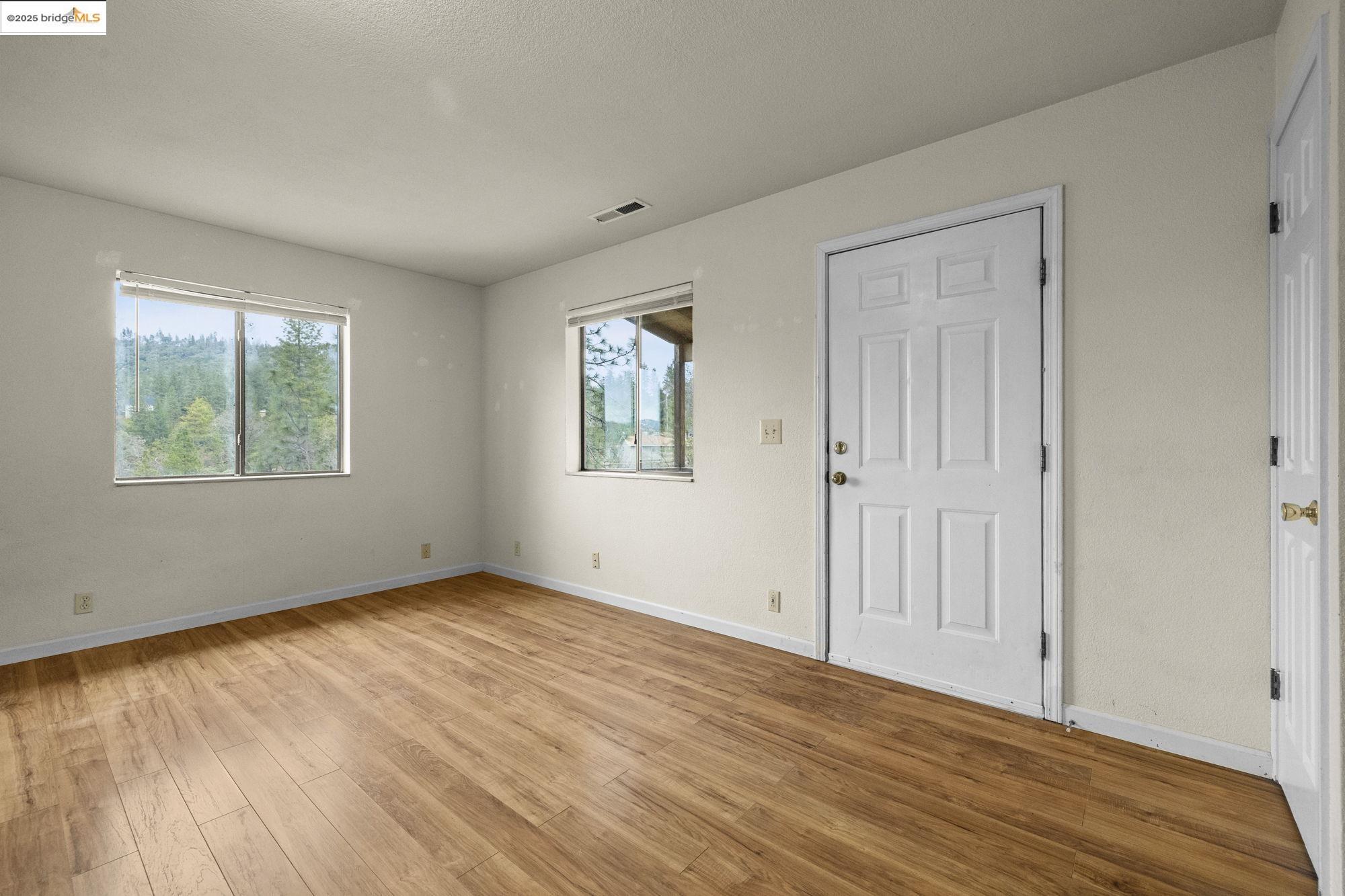 Detail Gallery Image 12 of 36 For 20284 Canyonview Drive, Tuolumne,  CA 95379 - 3 Beds | 2 Baths