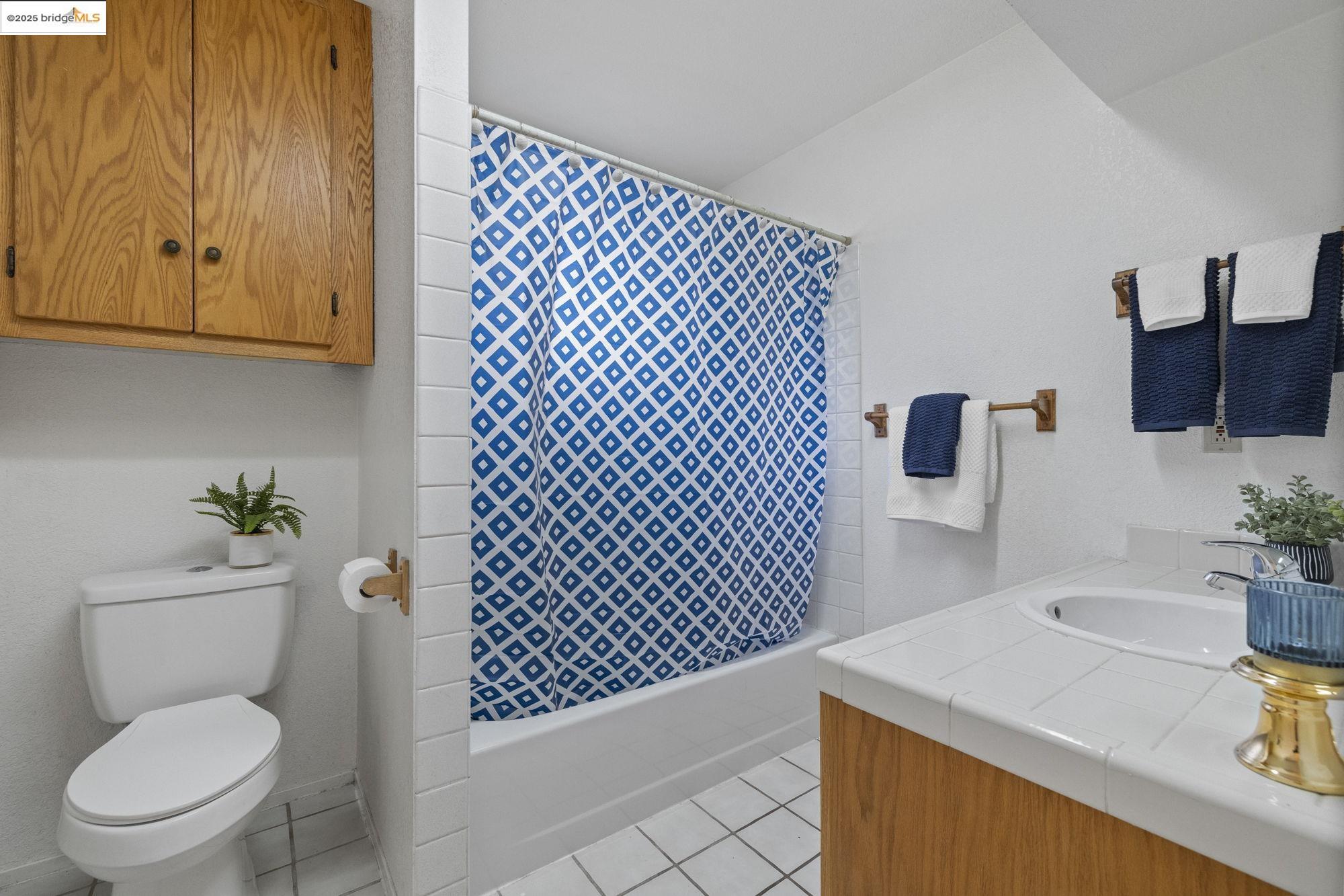 Detail Gallery Image 23 of 36 For 20284 Canyonview Drive, Tuolumne,  CA 95379 - 3 Beds | 2 Baths