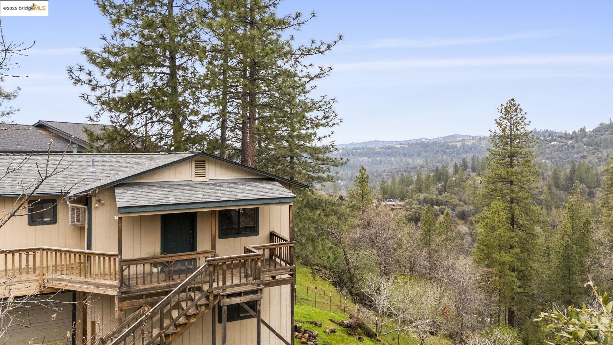 Detail Gallery Image 8 of 36 For 20284 Canyonview Drive, Tuolumne,  CA 95379 - 3 Beds | 2 Baths