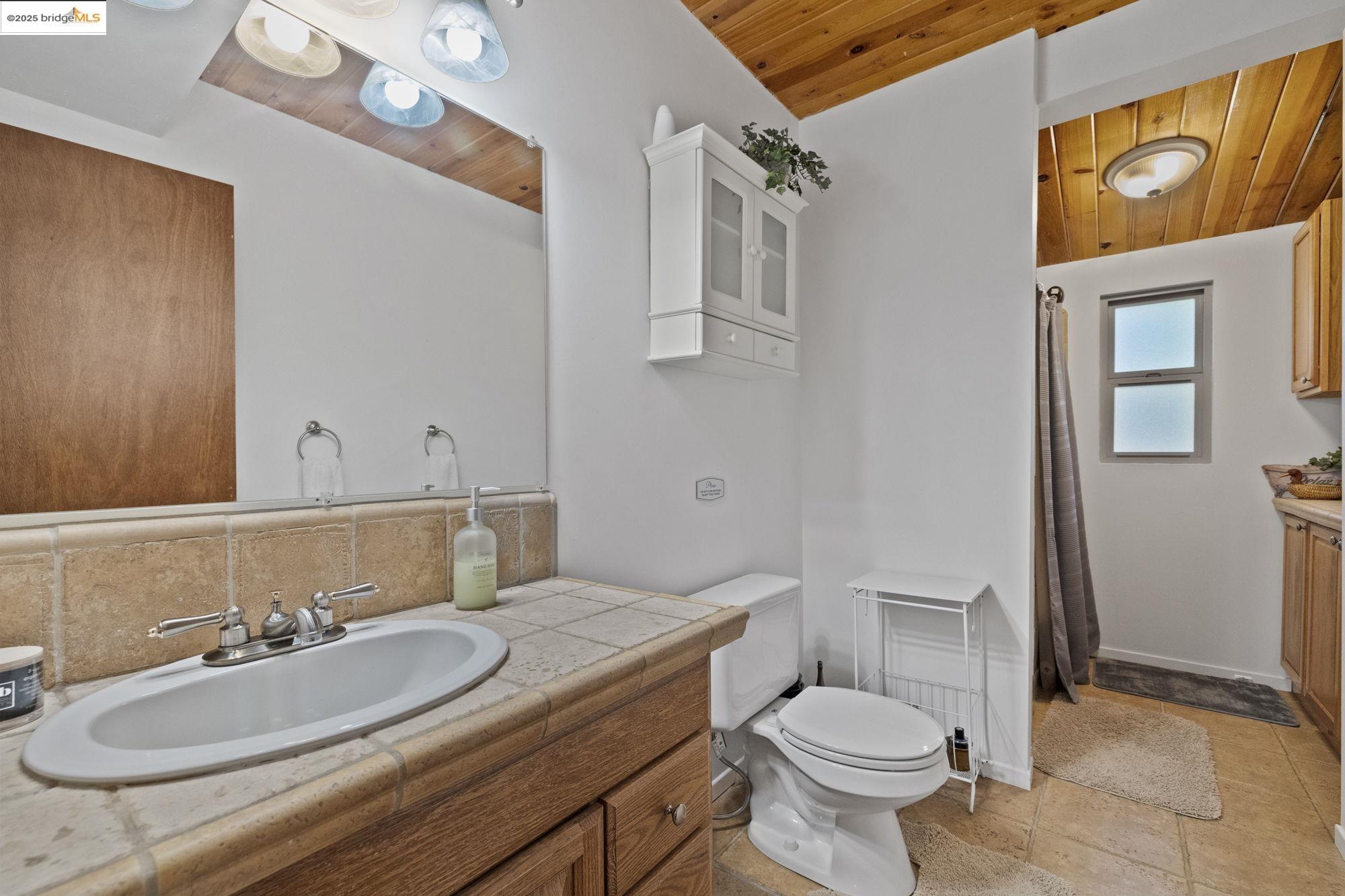 Detail Gallery Image 14 of 41 For 13161 Jackson Mill St., Groveland,  CA 95321 - 3 Beds | 2 Baths