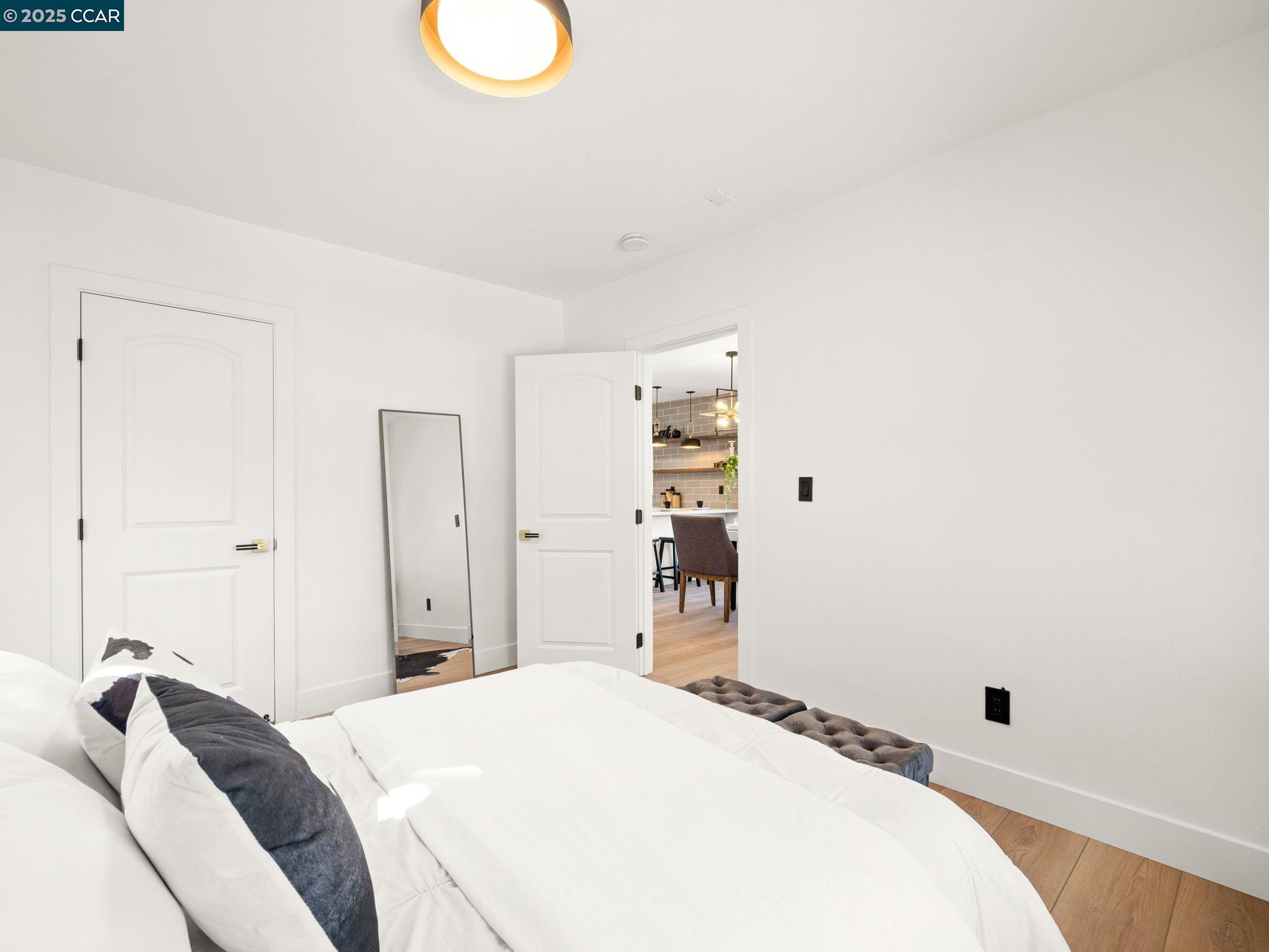 property-img