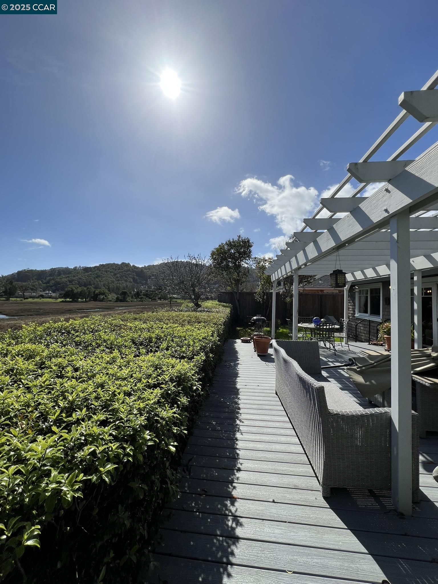 Detail Gallery Image 1 of 1 For 11 Berens Dr, Kentfield,  CA 94904 - 3 Beds | 2 Baths