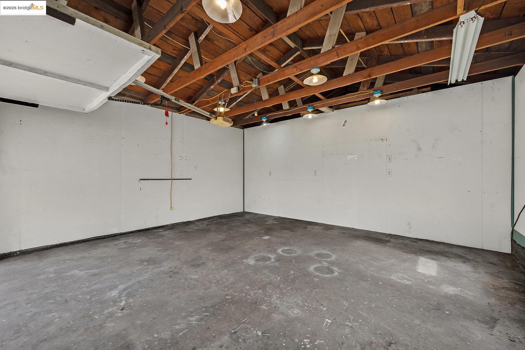 623 Evelyn Ave