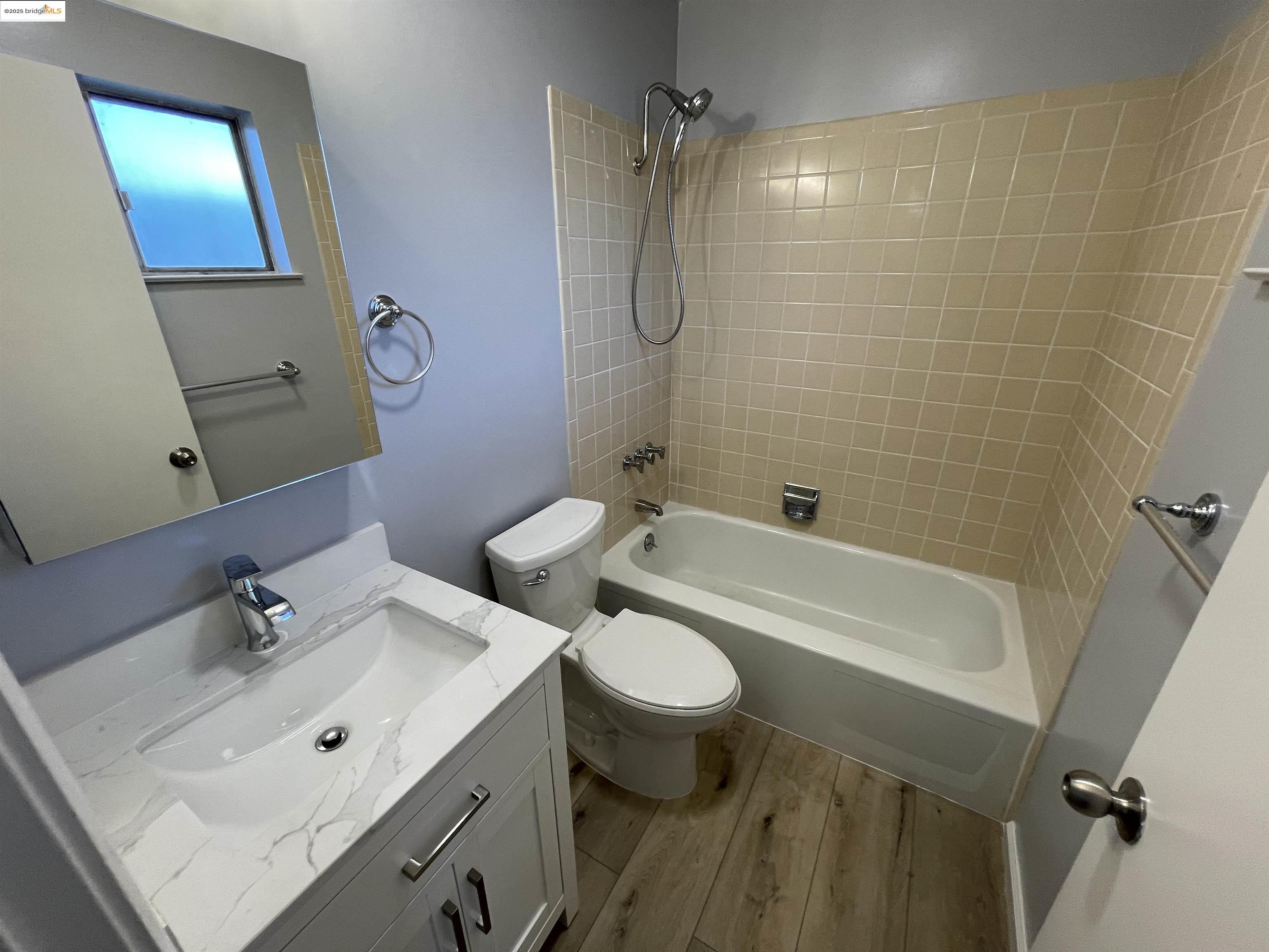 Photo #10: 41088225 Listing: Photo #10