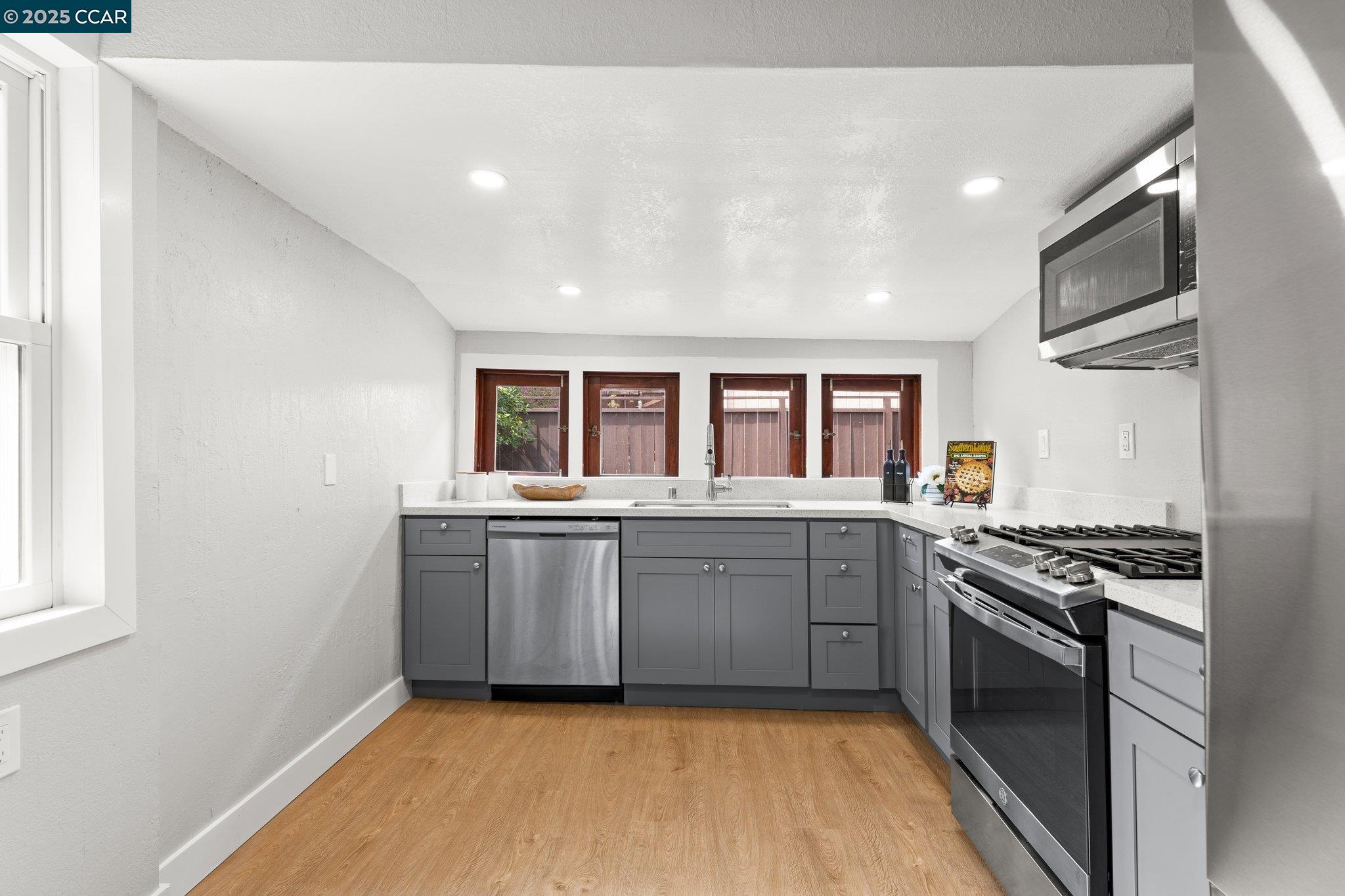property-img