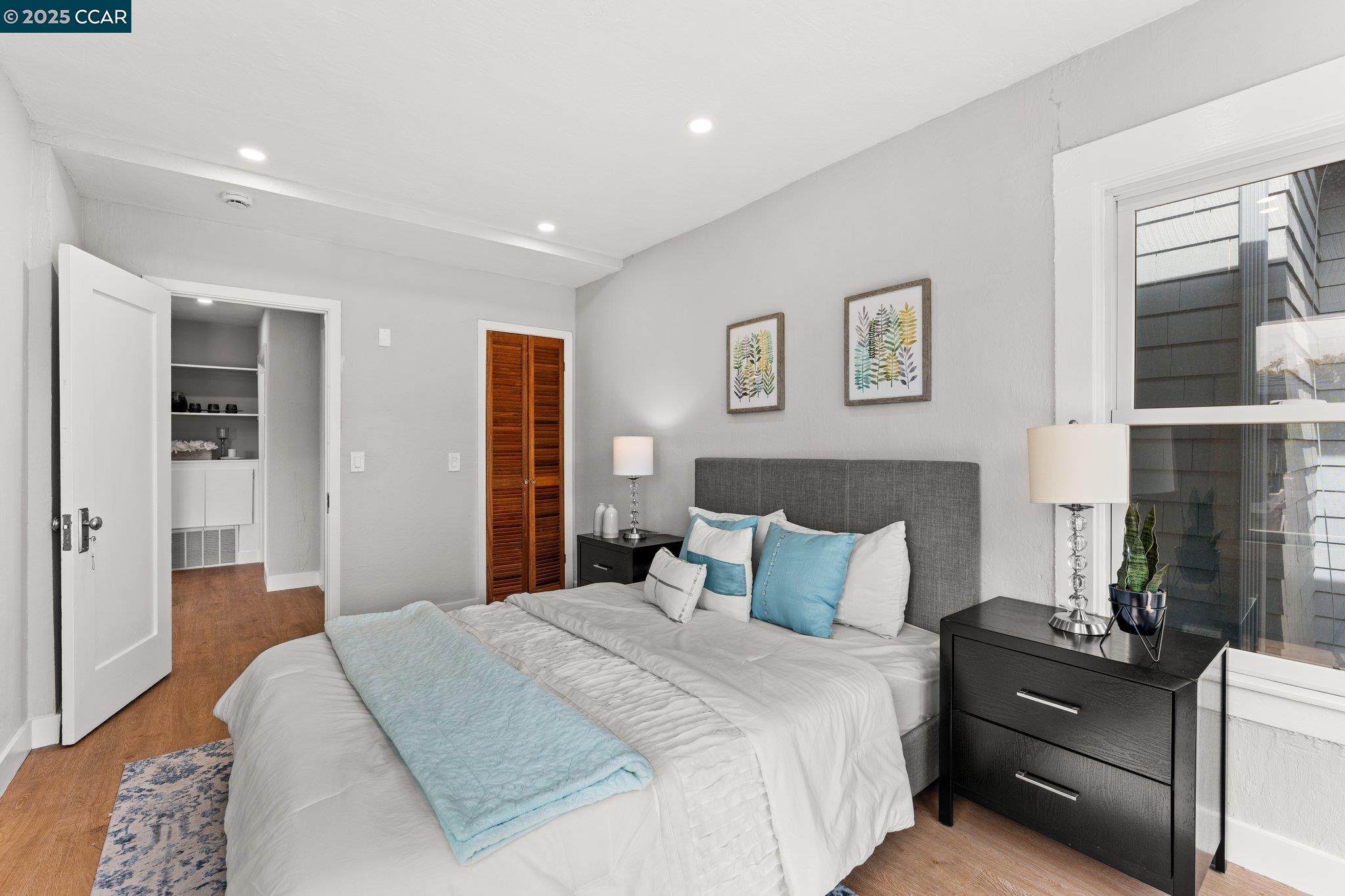 property-img