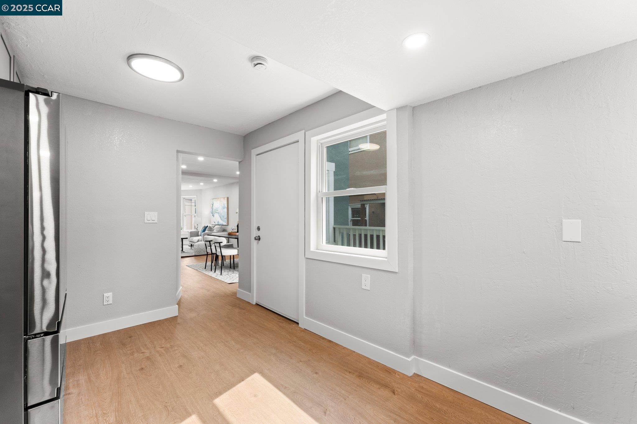 property-img