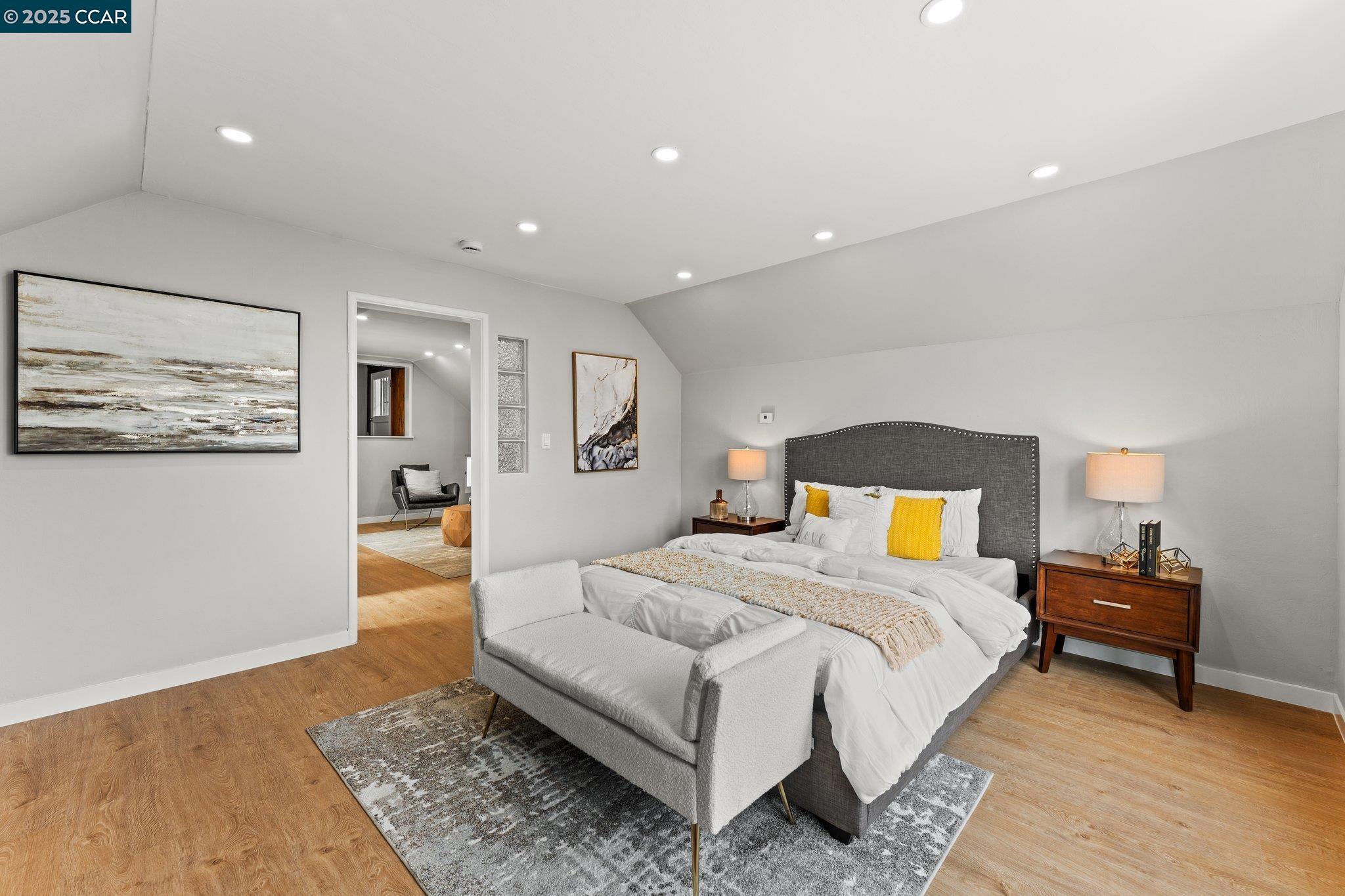 property-img