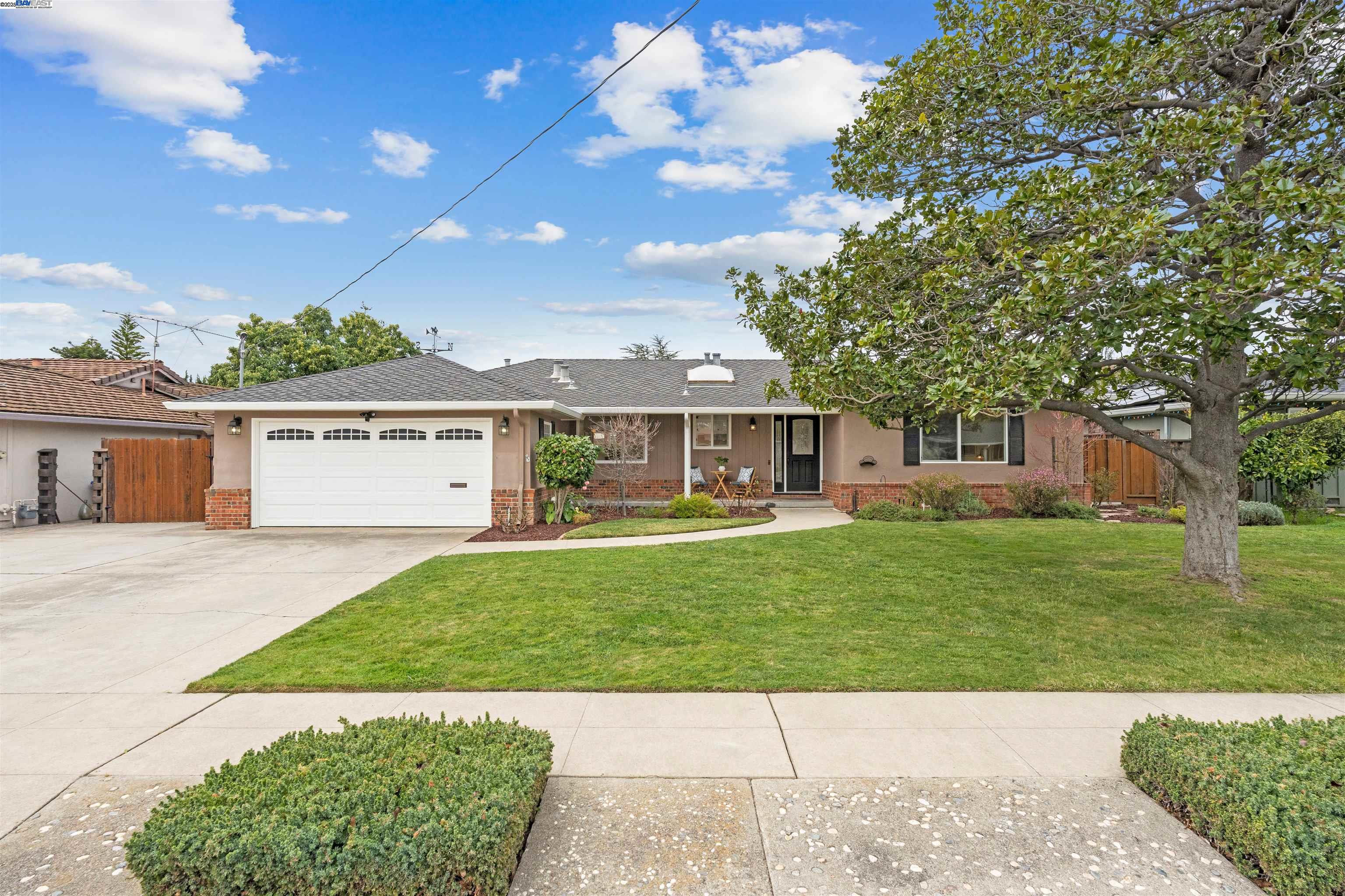 Detail Gallery Image 1 of 1 For 4911 Whitfield Ave, Fremont,  CA 94536 - 4 Beds | 2 Baths