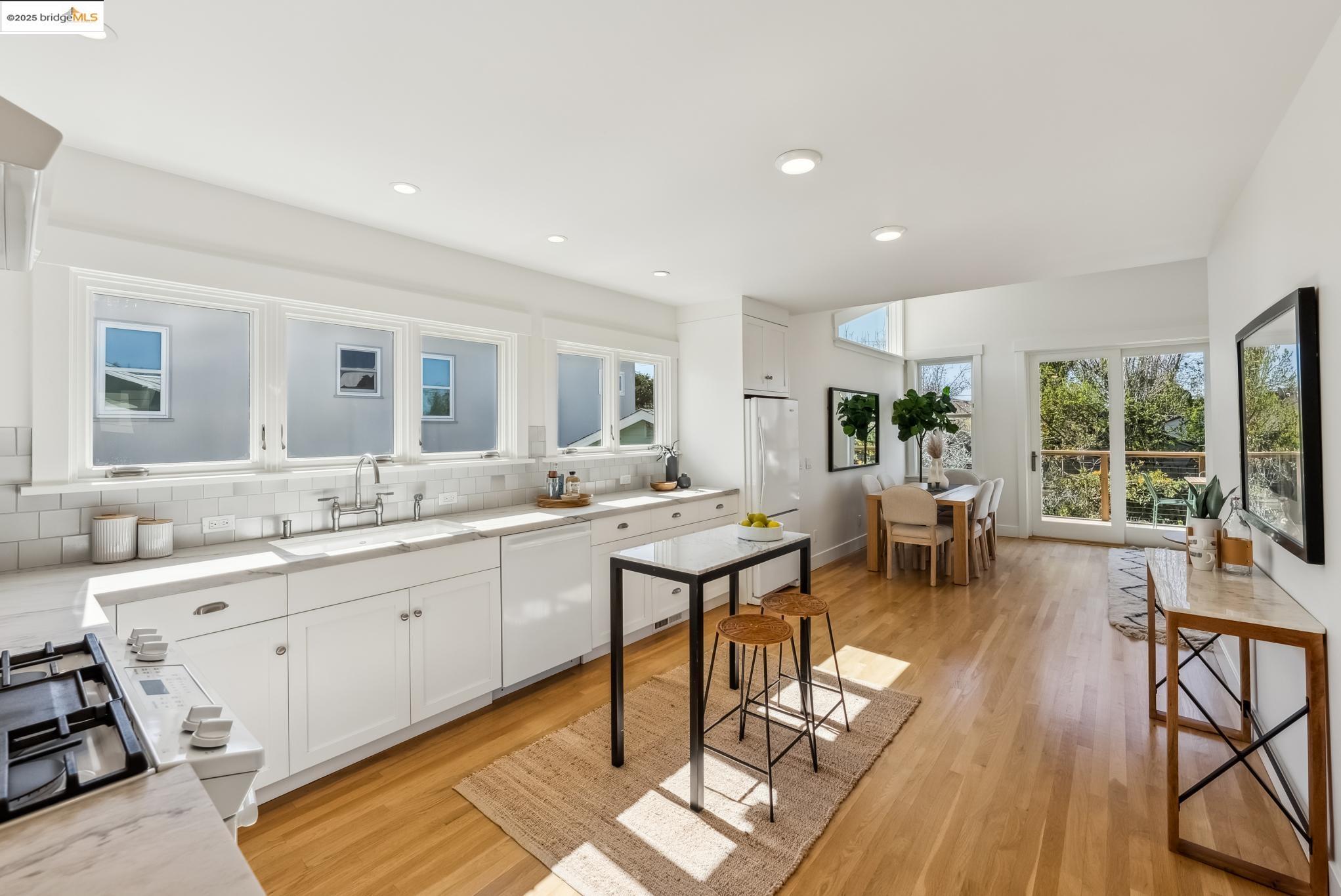 Detail Gallery Image 1 of 1 For 1311 Elm Street, El Cerrito,  CA 94530-2421 - 2 Beds | 1 Baths