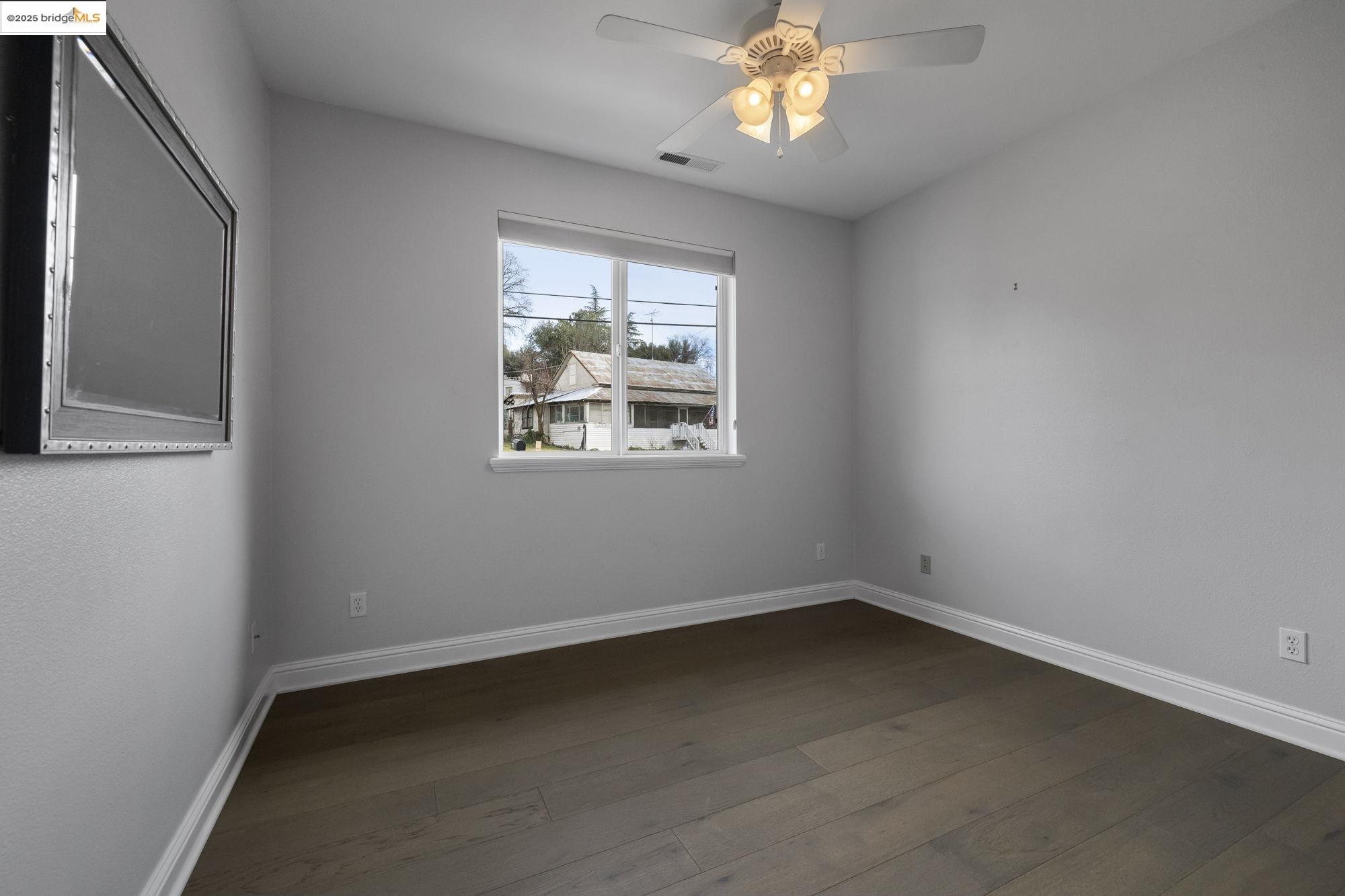 Detail Gallery Image 11 of 34 For 19038 Carter St, Tuolumne,  CA 95379 - 3 Beds | 2 Baths