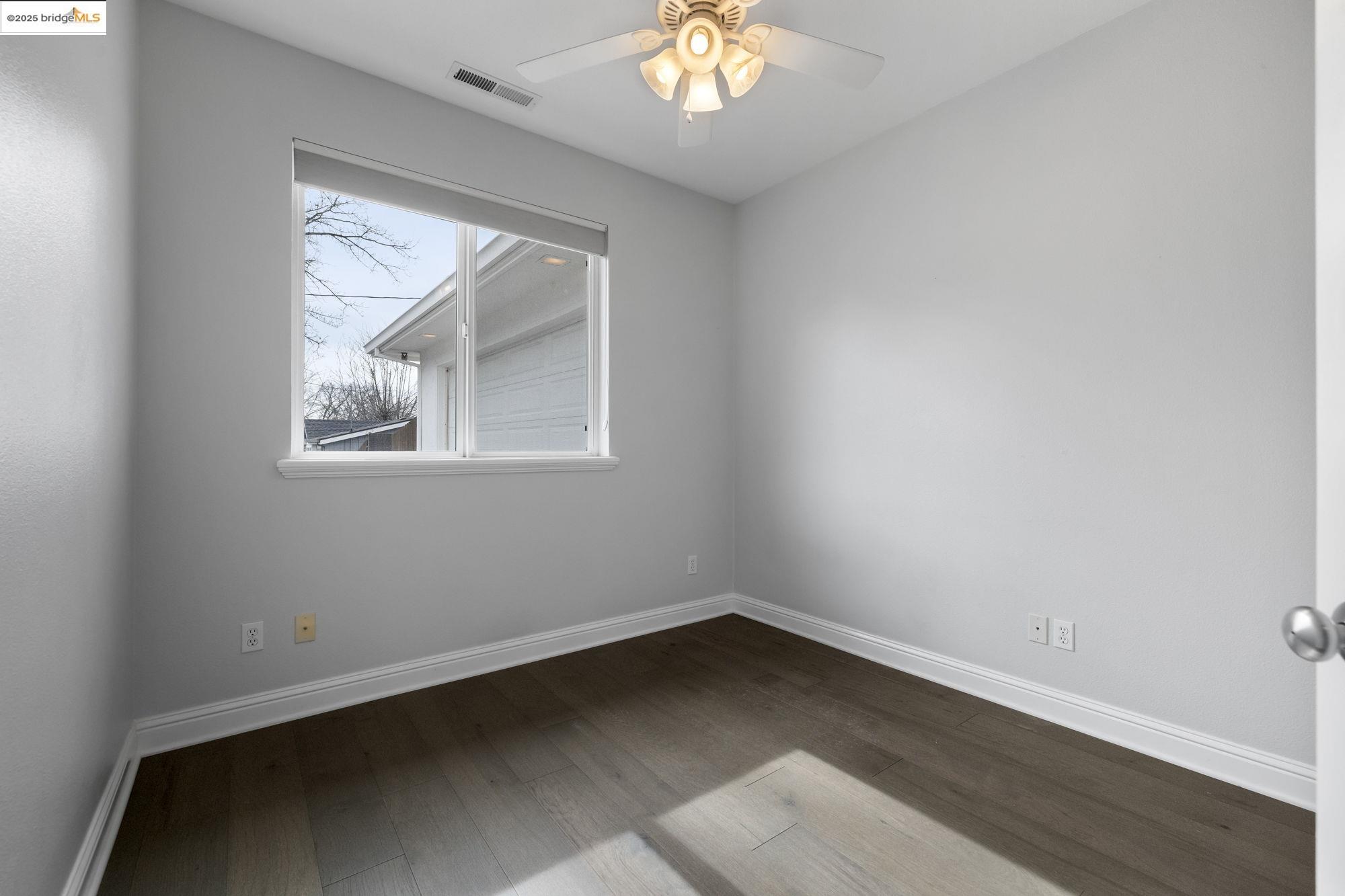 Detail Gallery Image 13 of 34 For 19038 Carter St, Tuolumne,  CA 95379 - 3 Beds | 2 Baths