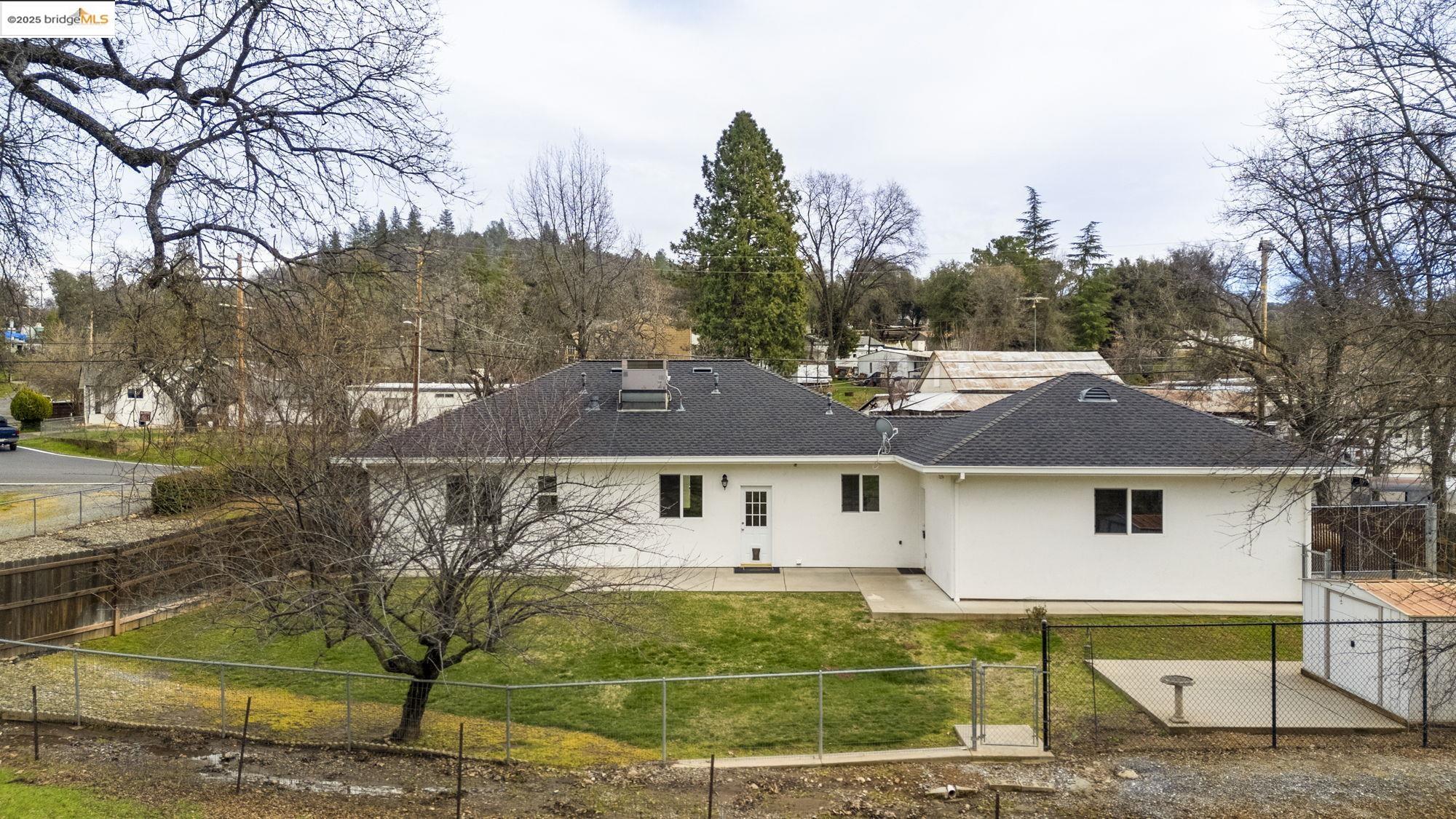 Detail Gallery Image 23 of 34 For 19038 Carter St, Tuolumne,  CA 95379 - 3 Beds | 2 Baths