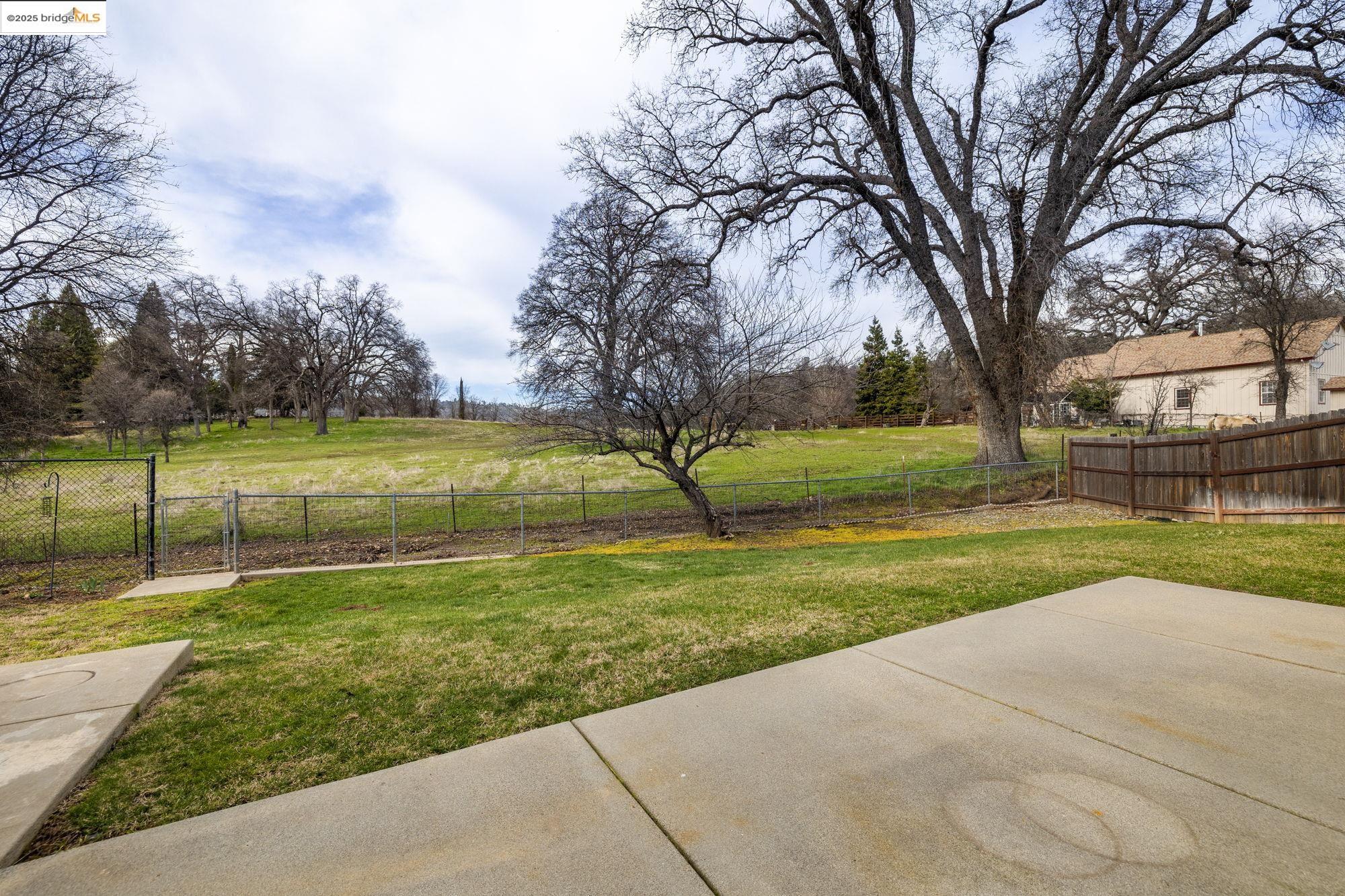 Detail Gallery Image 26 of 34 For 19038 Carter St, Tuolumne,  CA 95379 - 3 Beds | 2 Baths