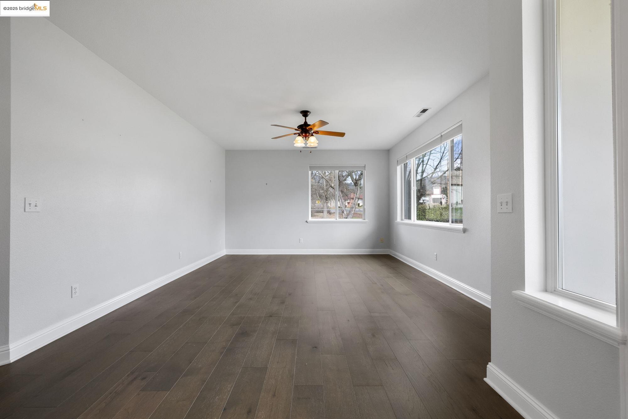 Detail Gallery Image 4 of 34 For 19038 Carter St, Tuolumne,  CA 95379 - 3 Beds | 2 Baths