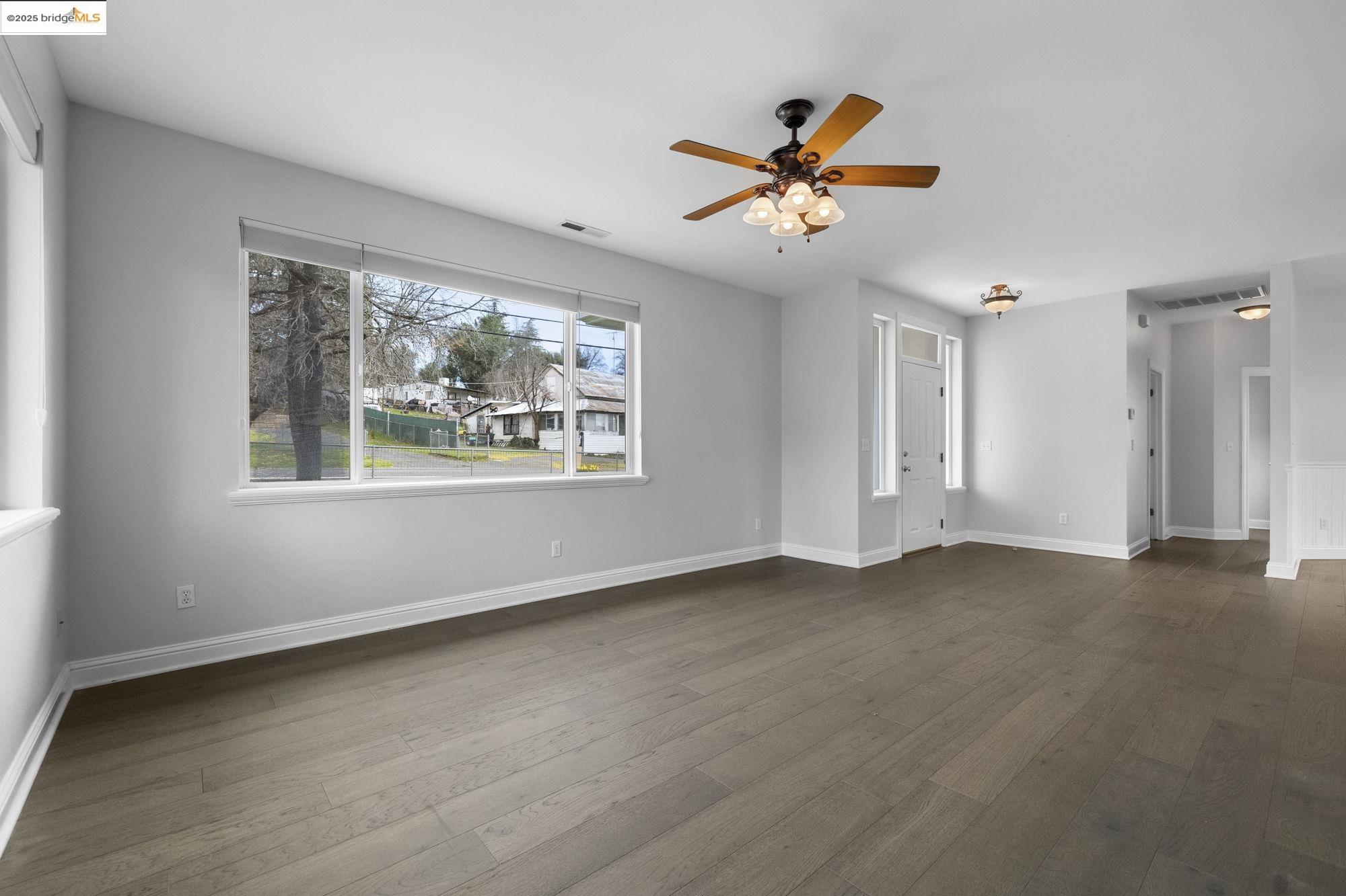 Detail Gallery Image 6 of 34 For 19038 Carter St, Tuolumne,  CA 95379 - 3 Beds | 2 Baths