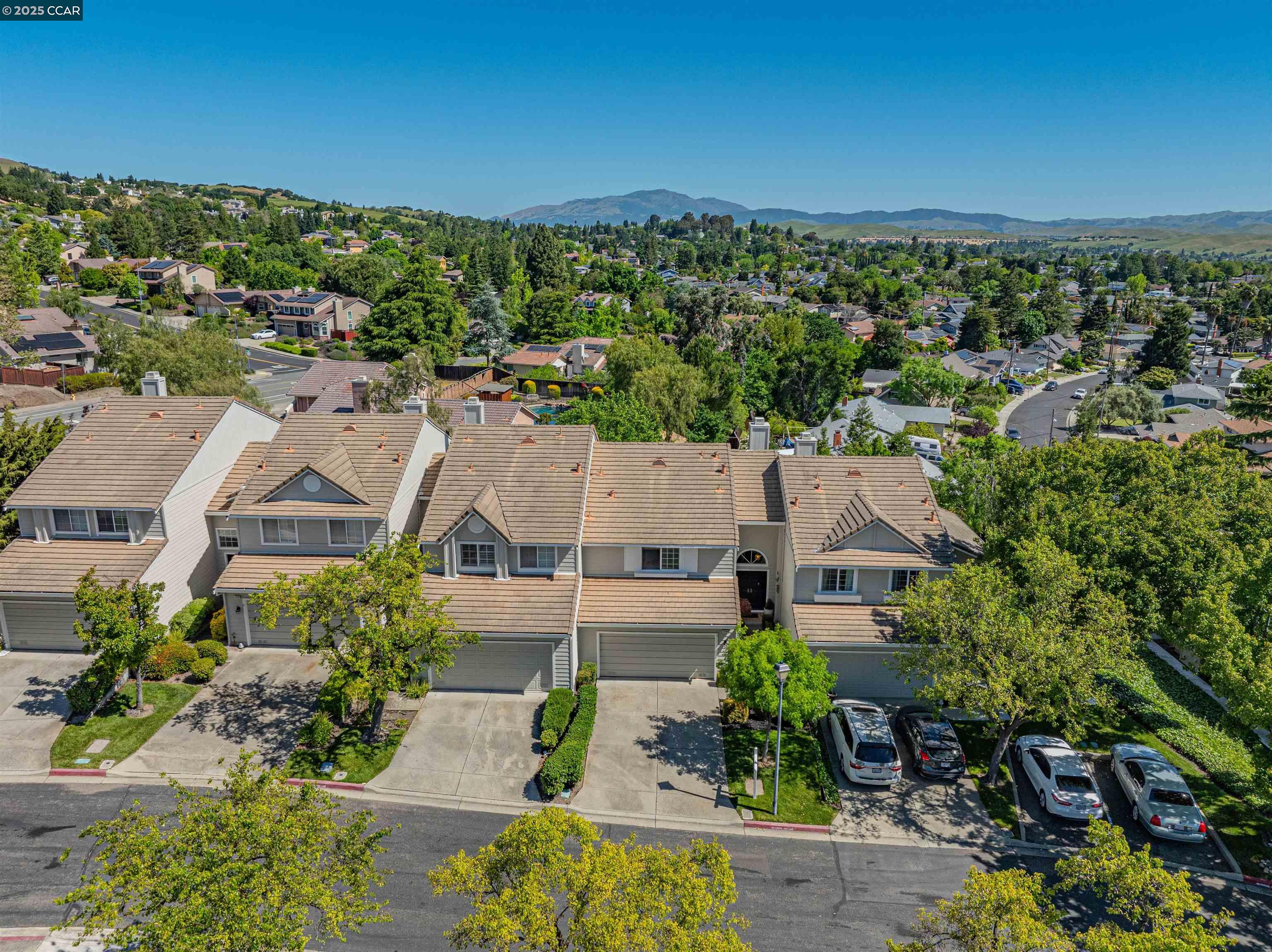 Photo #2: 41088283 Listing 