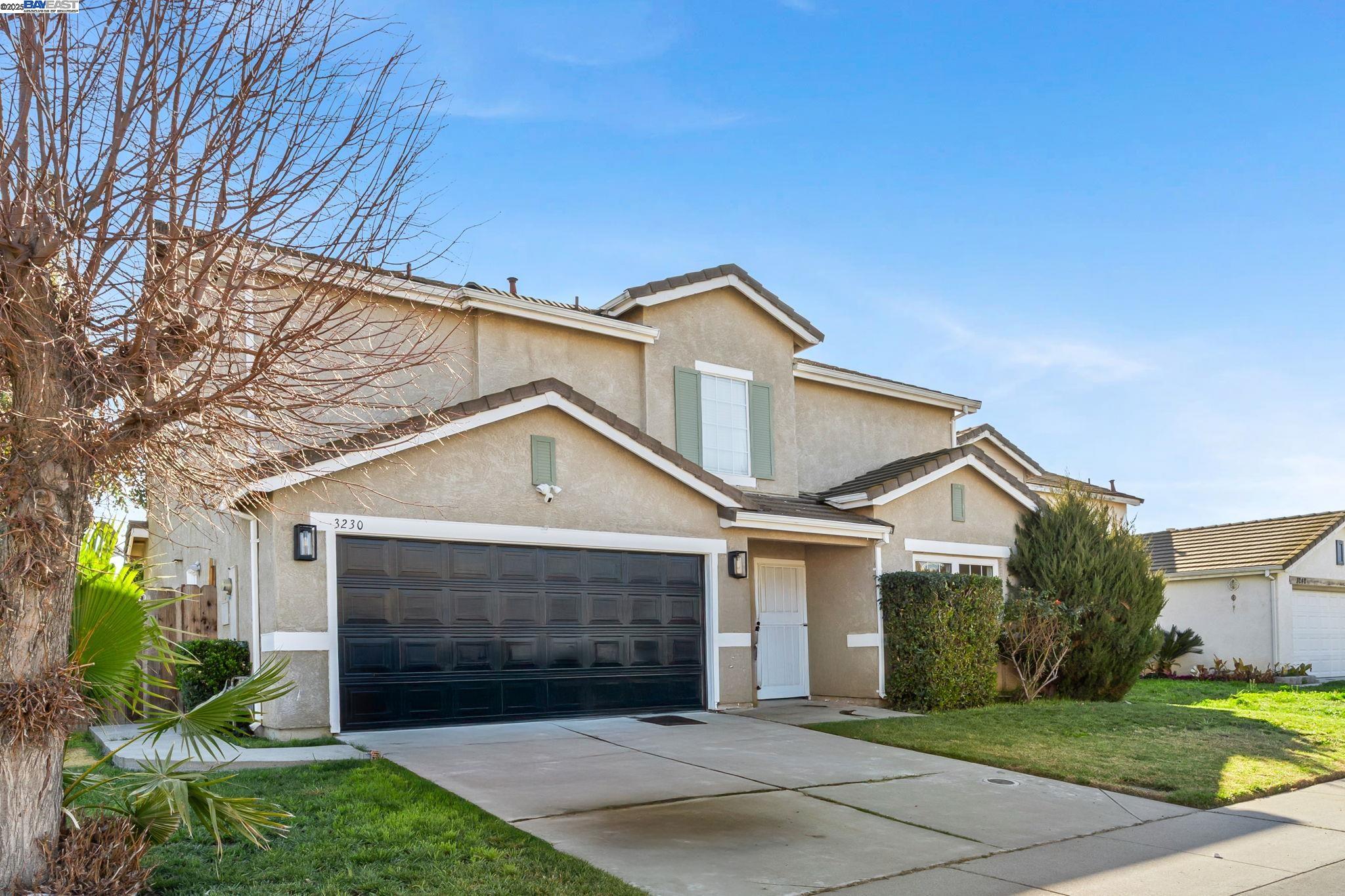 Detail Gallery Image 3 of 42 For 3230 Ripplerock Ln, Stockton,  CA 95206 - 3 Beds | 2/1 Baths