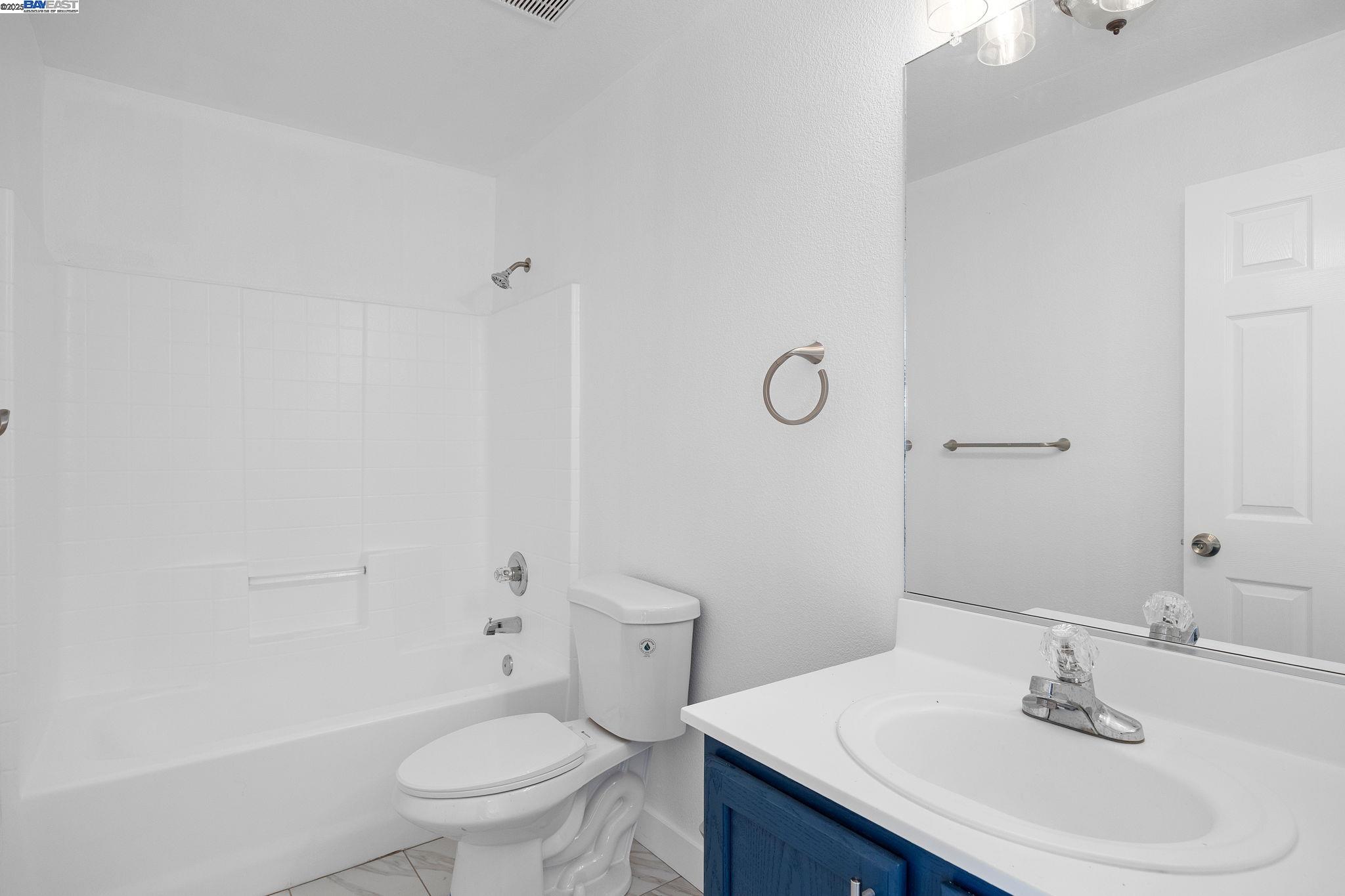 Detail Gallery Image 29 of 42 For 3230 Ripplerock Ln, Stockton,  CA 95206 - 3 Beds | 2/1 Baths