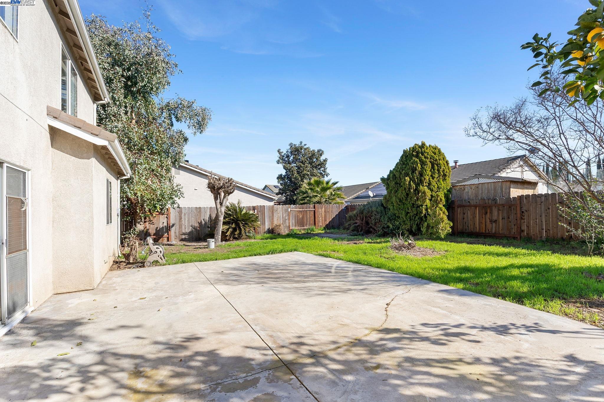 Detail Gallery Image 40 of 42 For 3230 Ripplerock Ln, Stockton,  CA 95206 - 3 Beds | 2/1 Baths